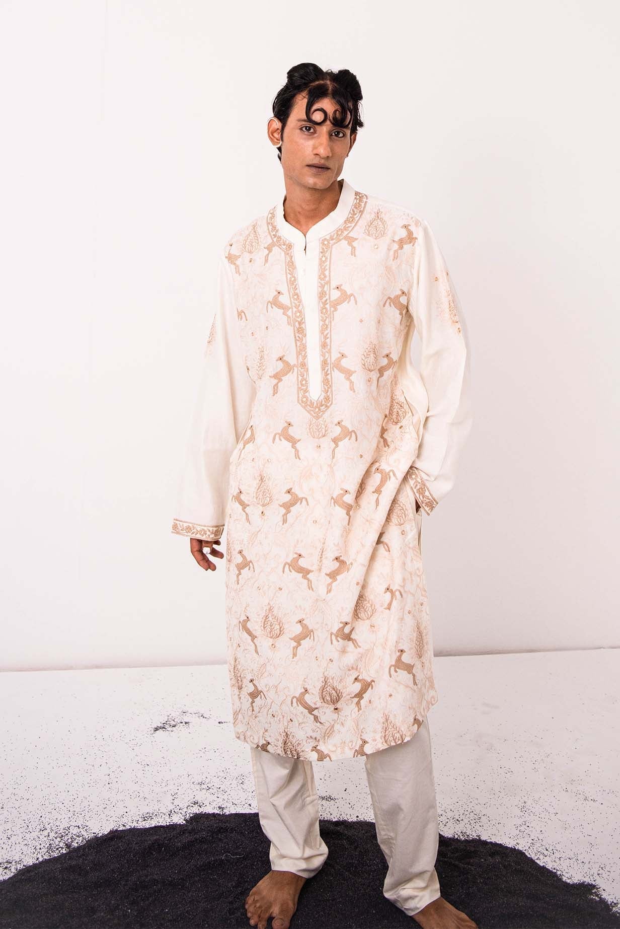 Chanderi Ivory Dancing Deer Kurta With Pants