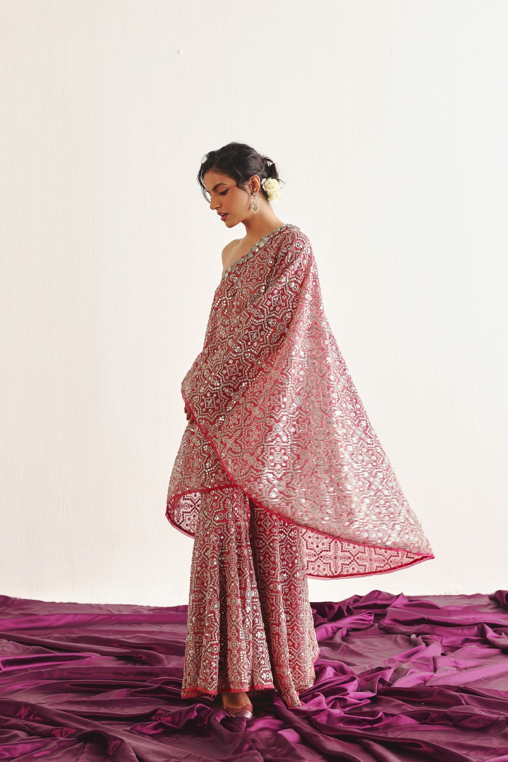 HEXAGON ONE SHOULDER CAPE