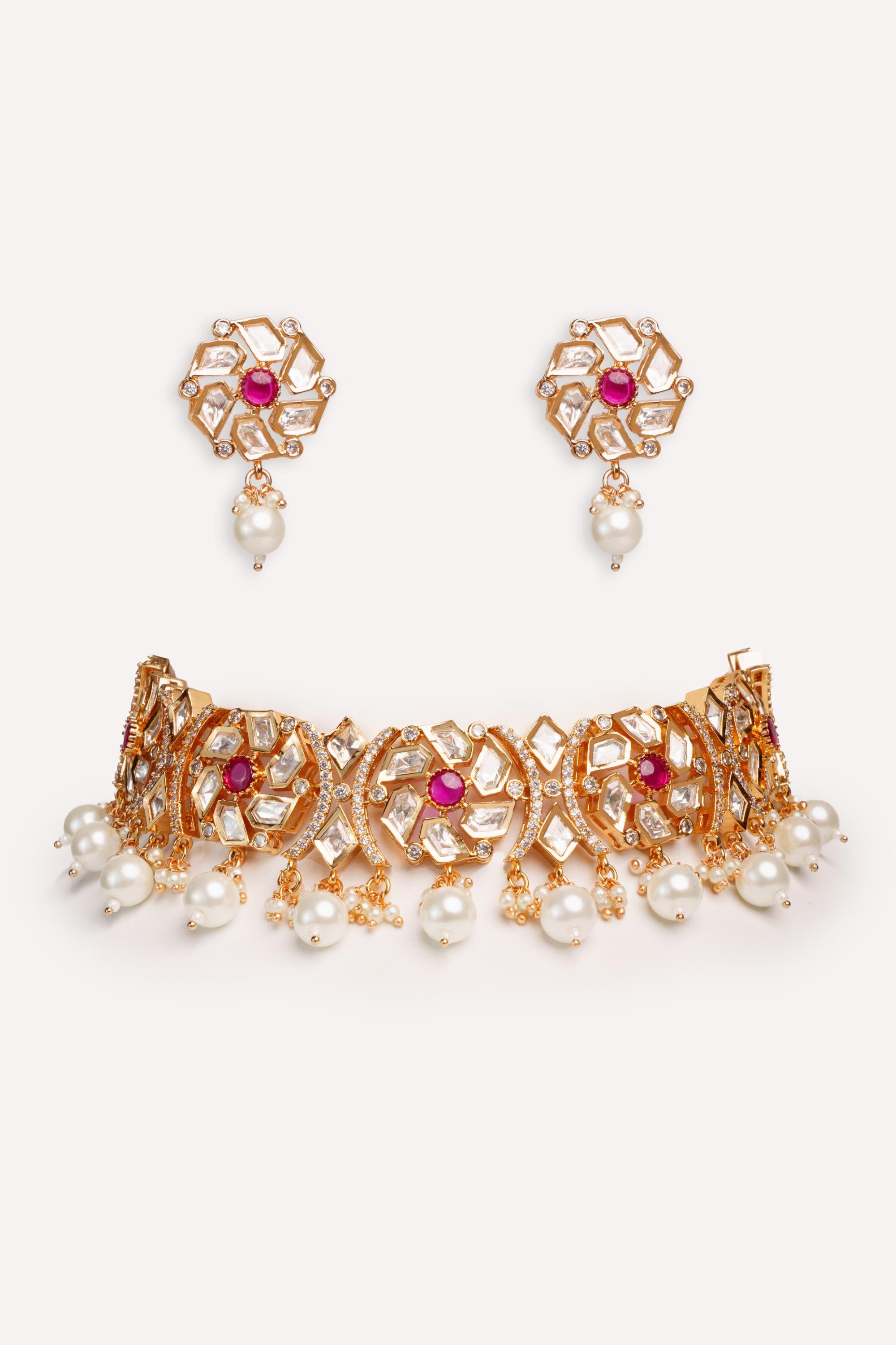 Dramatic and stylish kundan necklace set with matching earrings