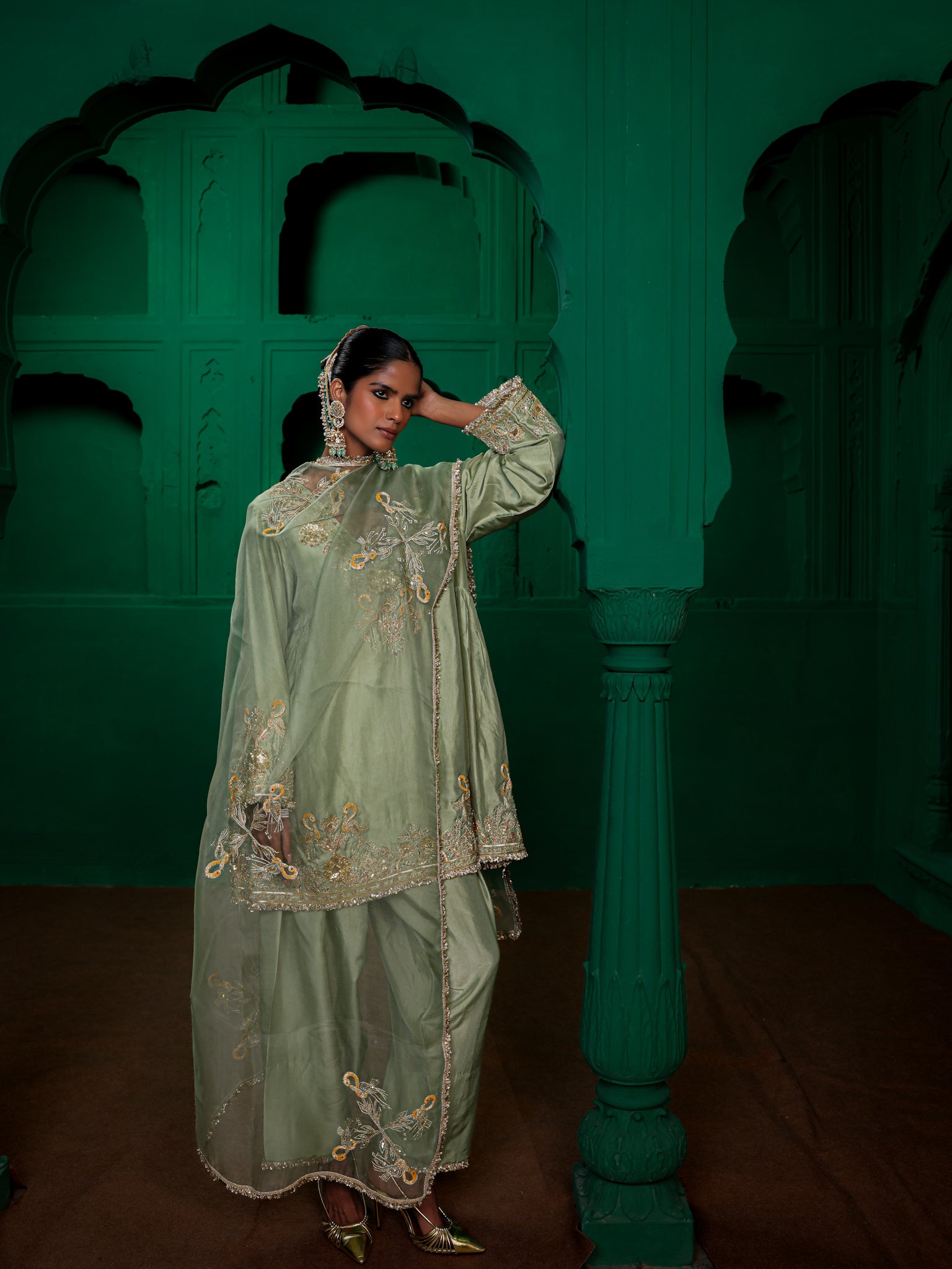 RAVEENA