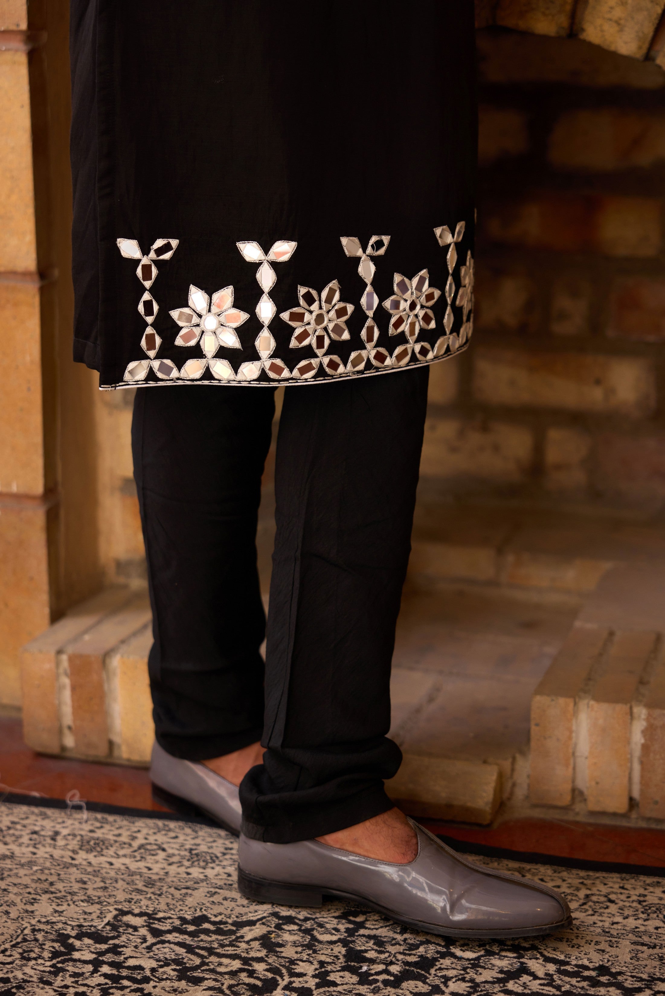 Juna Mahal Kurta Set