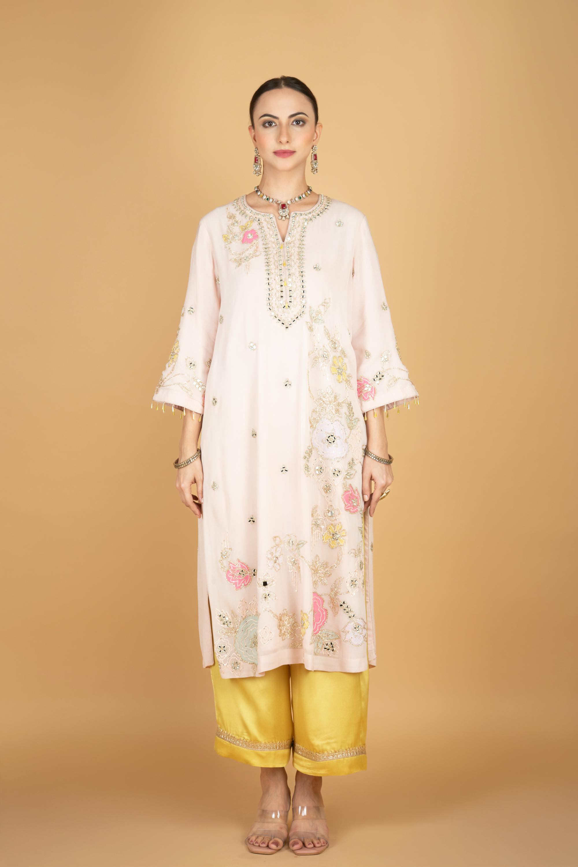 Ivory Embroidered Kurta W/Contrasting Pant & Shaded Dupatta
