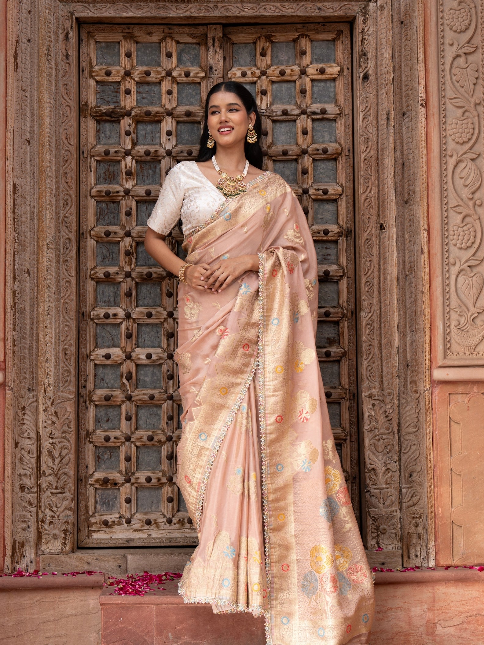 Onion Pink Pure Chiffon Banarasi Silk Handloom Saree