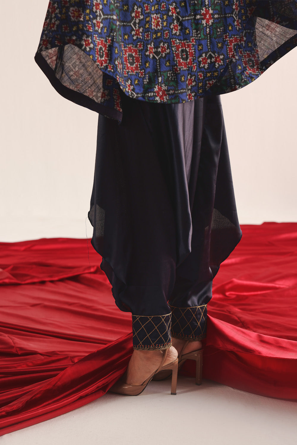 Patola Marodiwork Cape with Harem Dhoti Pants