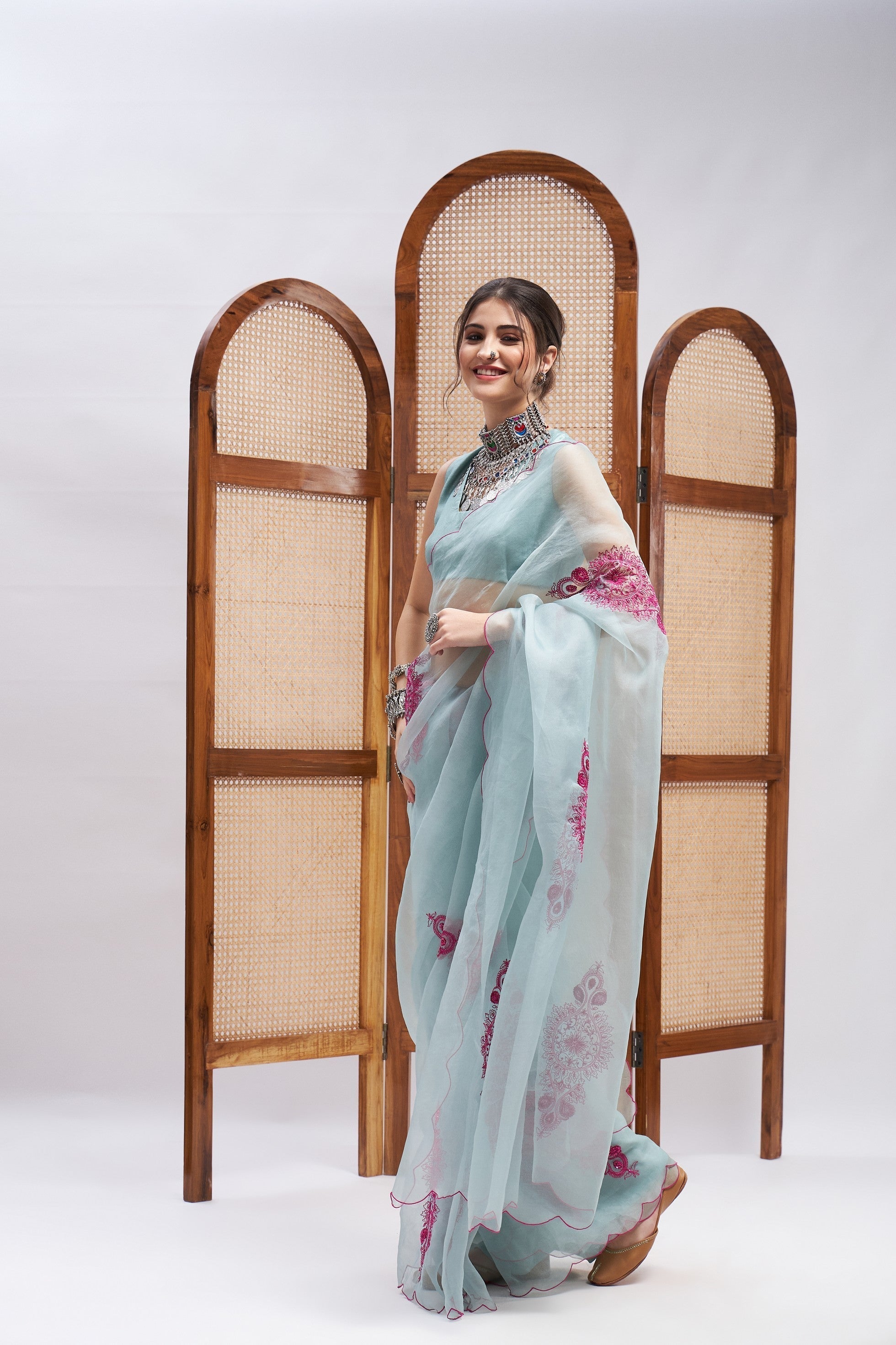 Pardarshi Saree Set