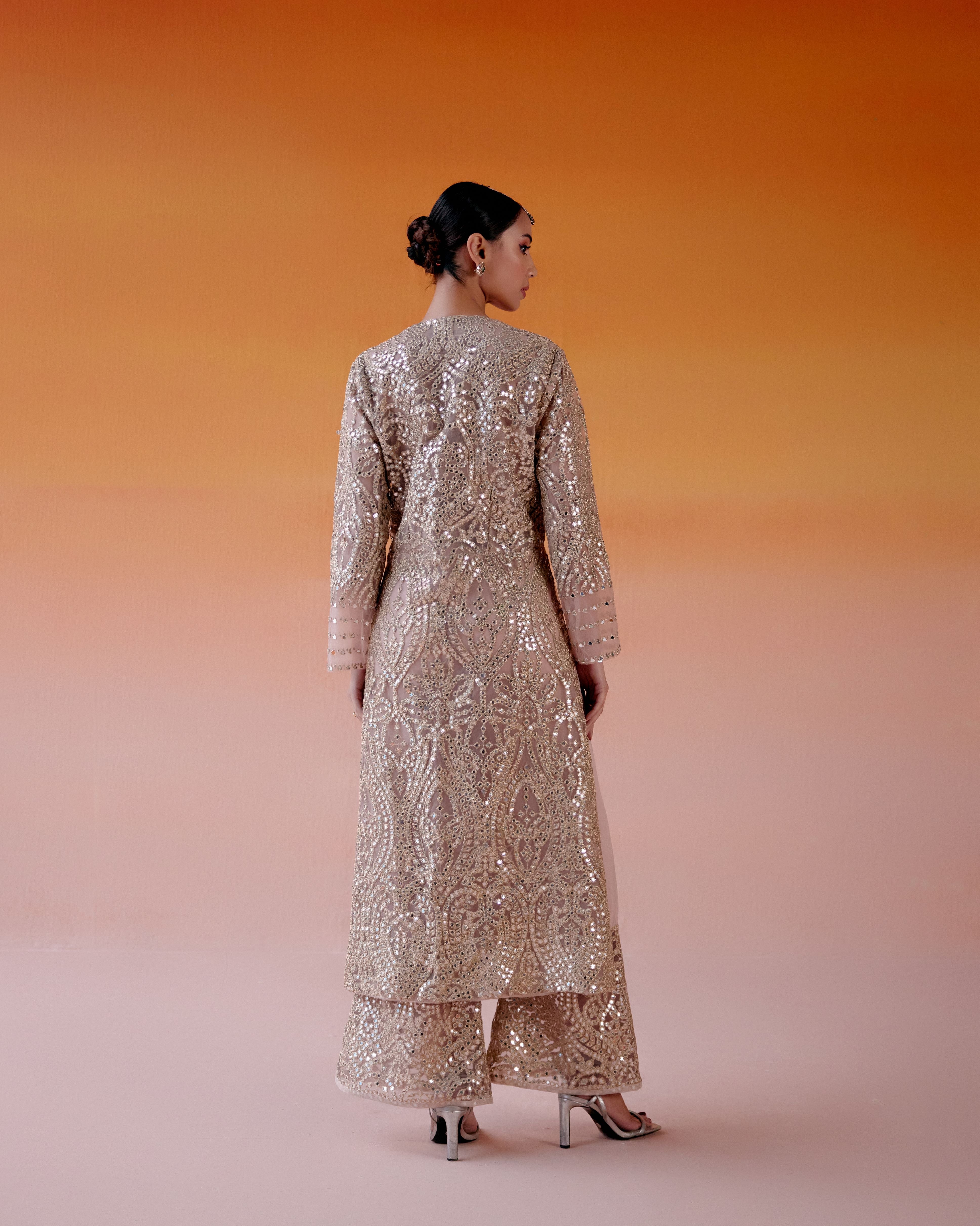 LONG V NECK TASSEL JACKET