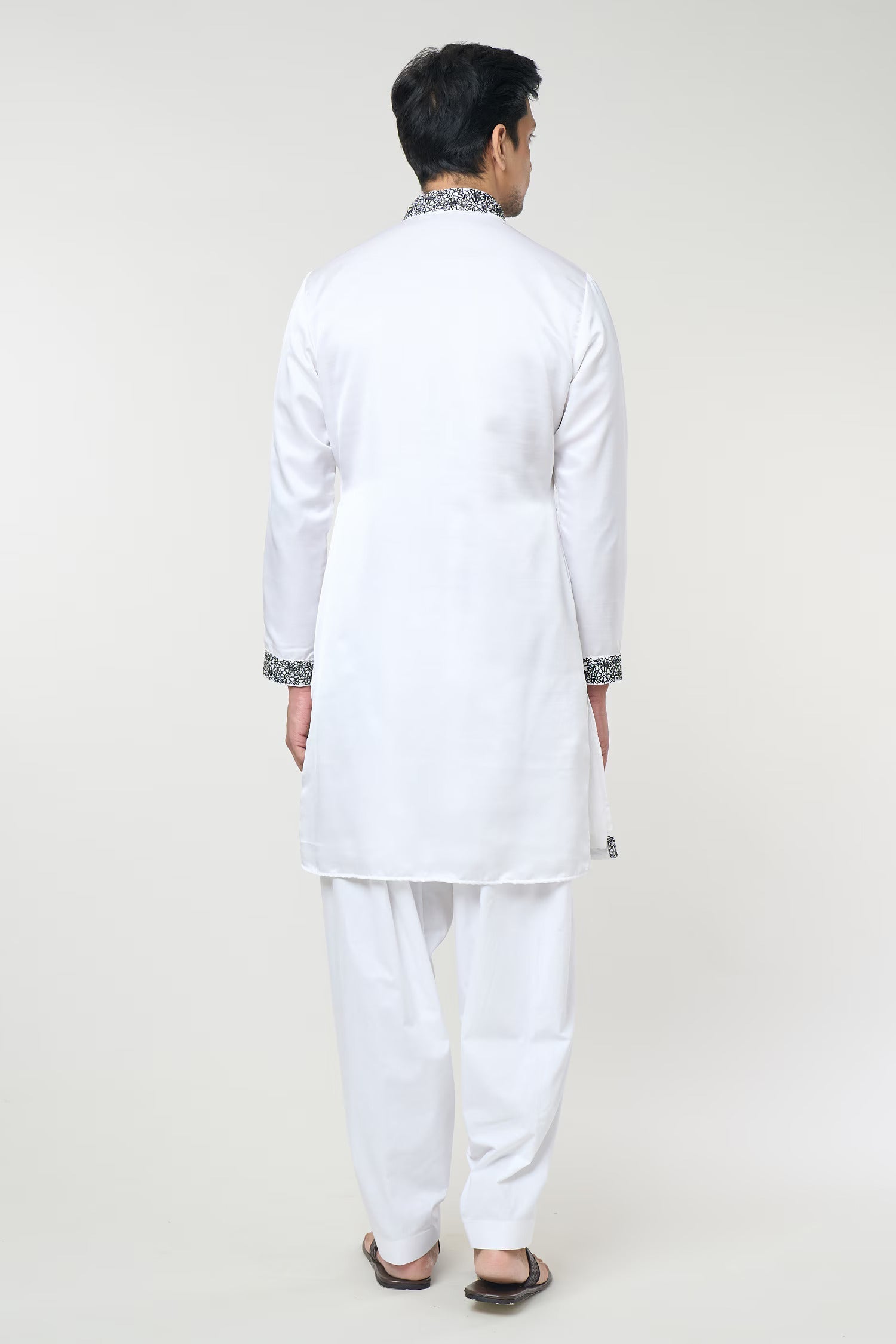 White Embroidred Kurta Set