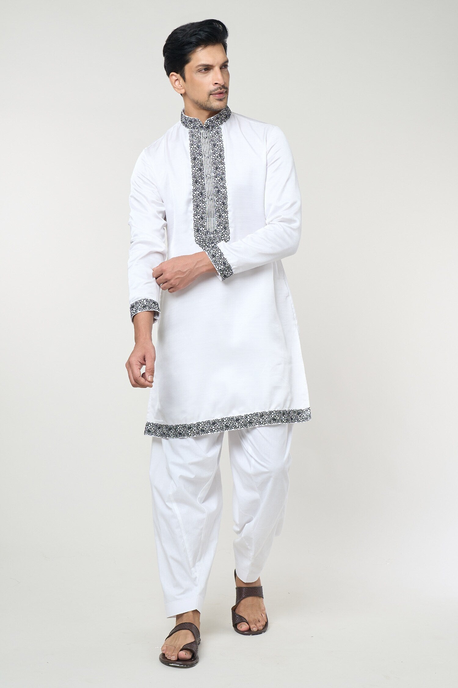 White Embroidred Kurta Set