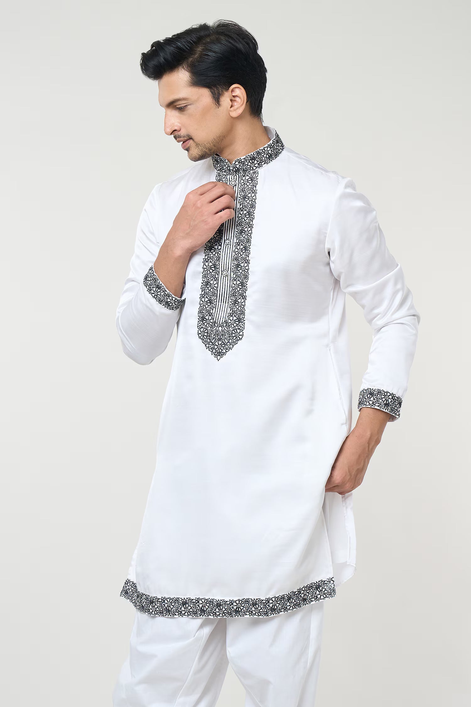 White Embroidred Kurta Set