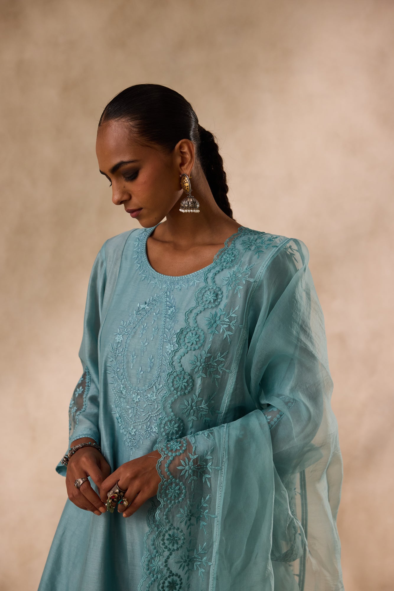 Sky blue chanderi floral resham embroidered kurta paired with pant & organza dupatta