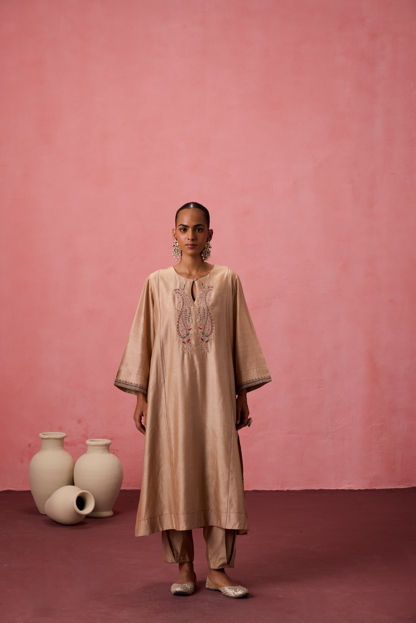 Champagne chanderi dori work and resham embroidered kurta paired with pant & organza dupatta