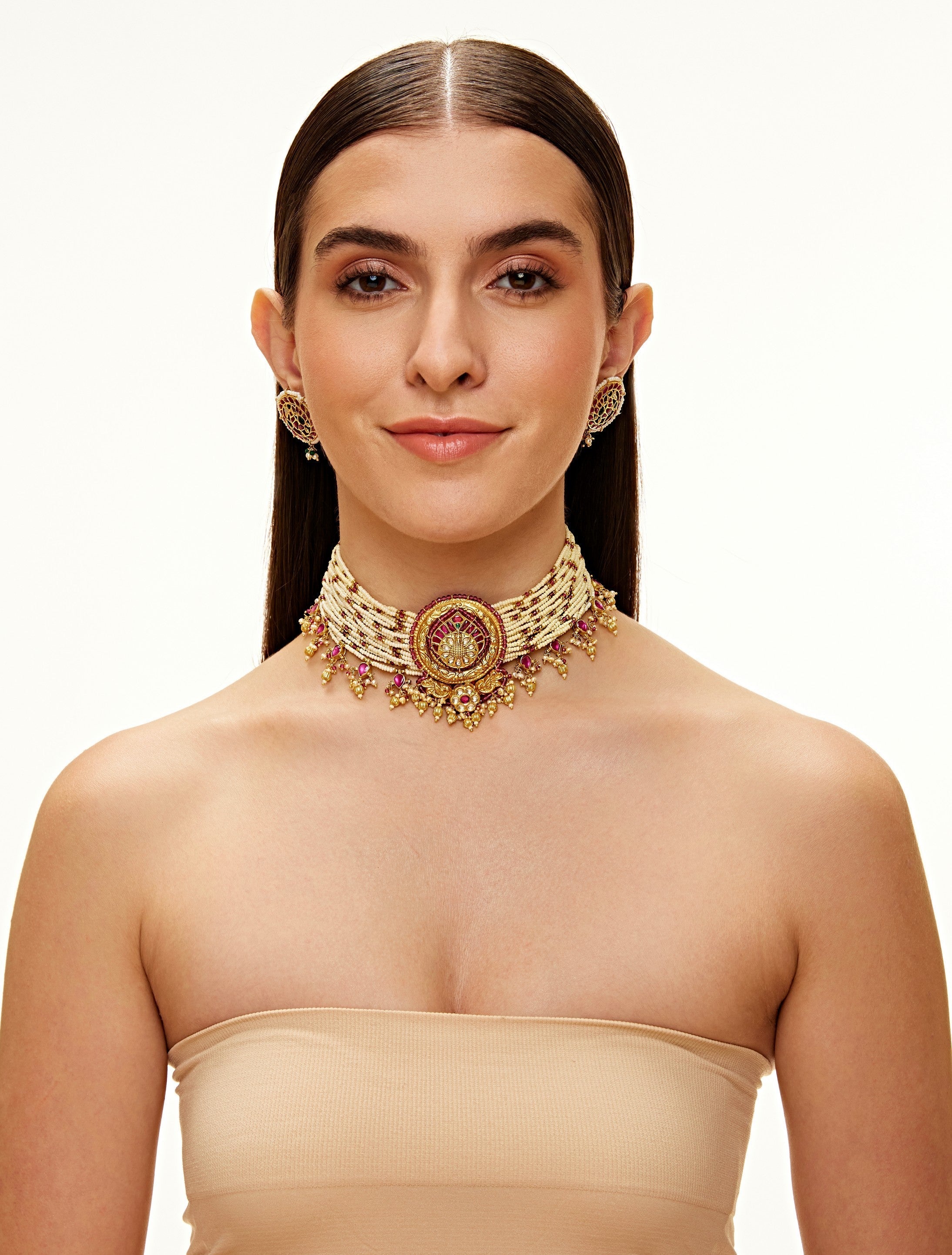 Hiranya mayur choker set