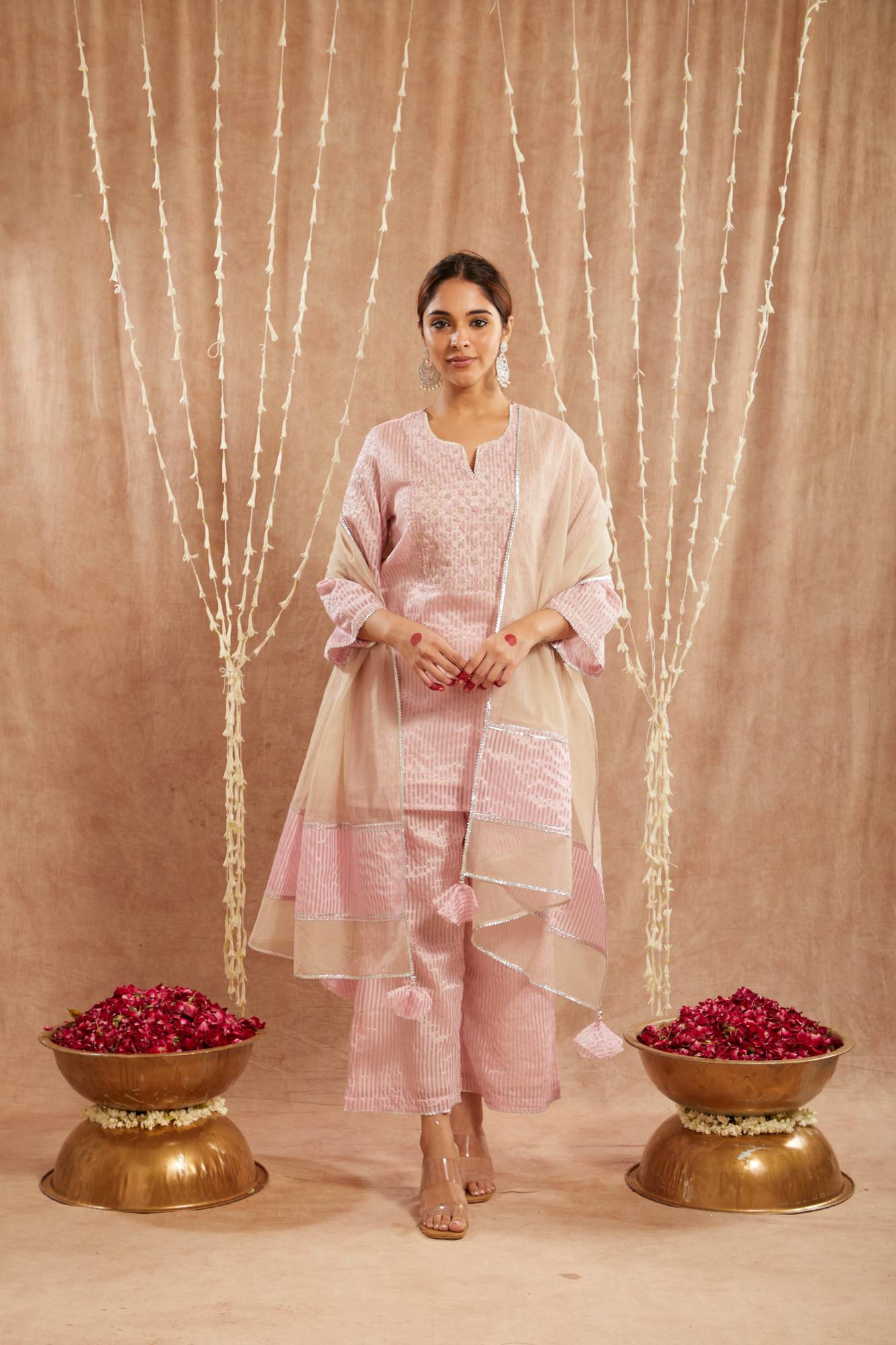 Pink Moroccan Dori Kurta with
Flared Pants