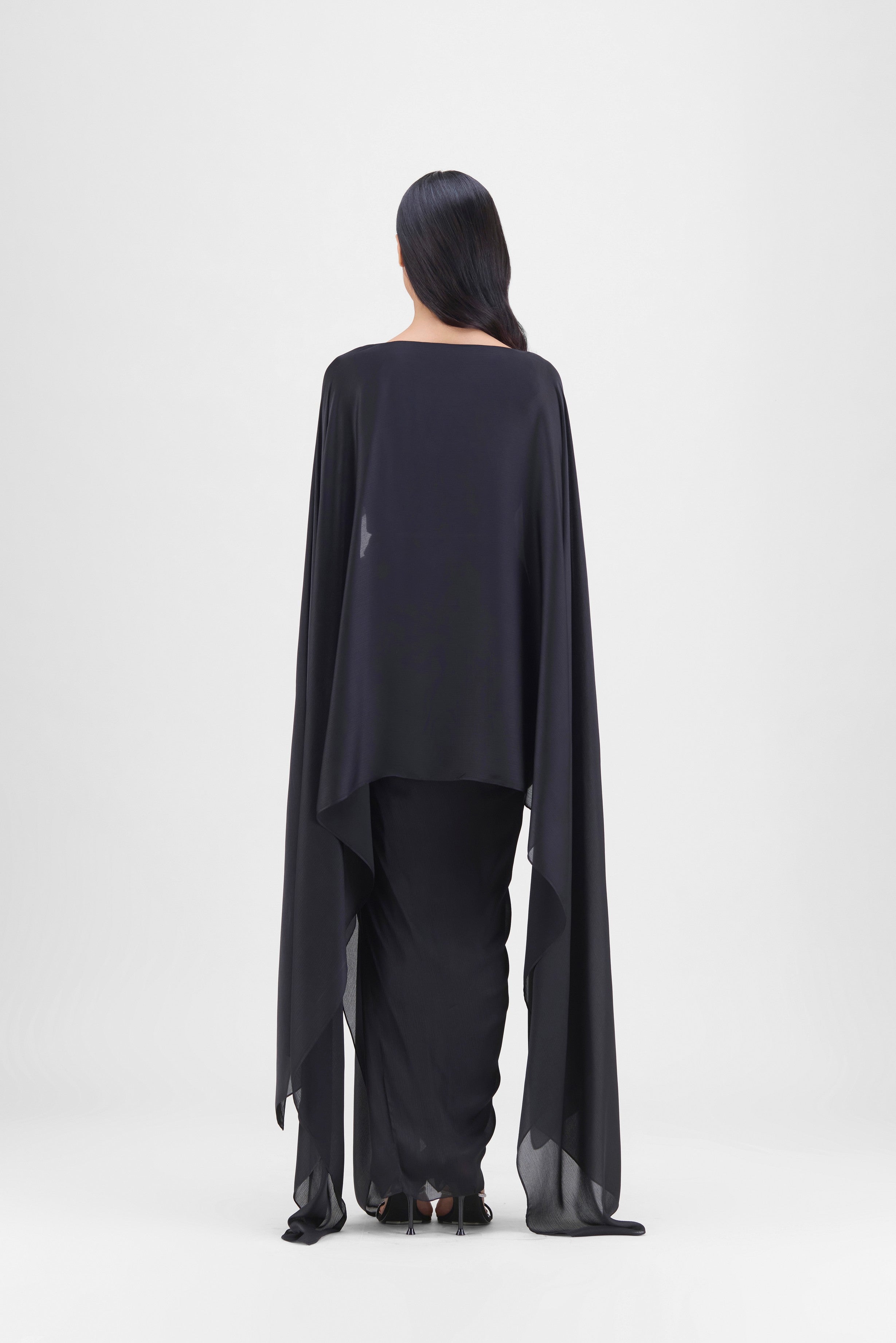 METALLIC FLUID CAPE AND SKIRT