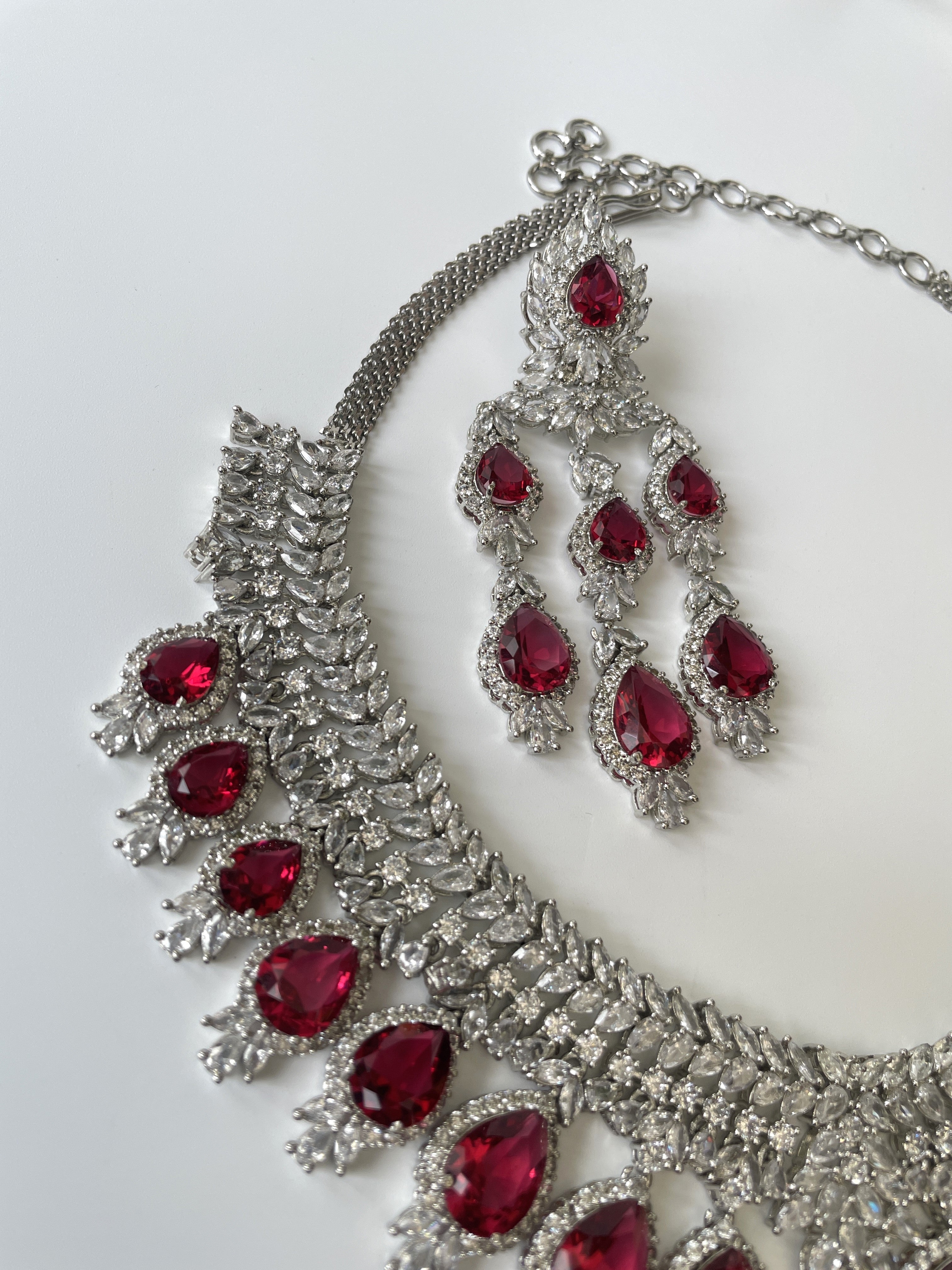 NECKLACE SET
