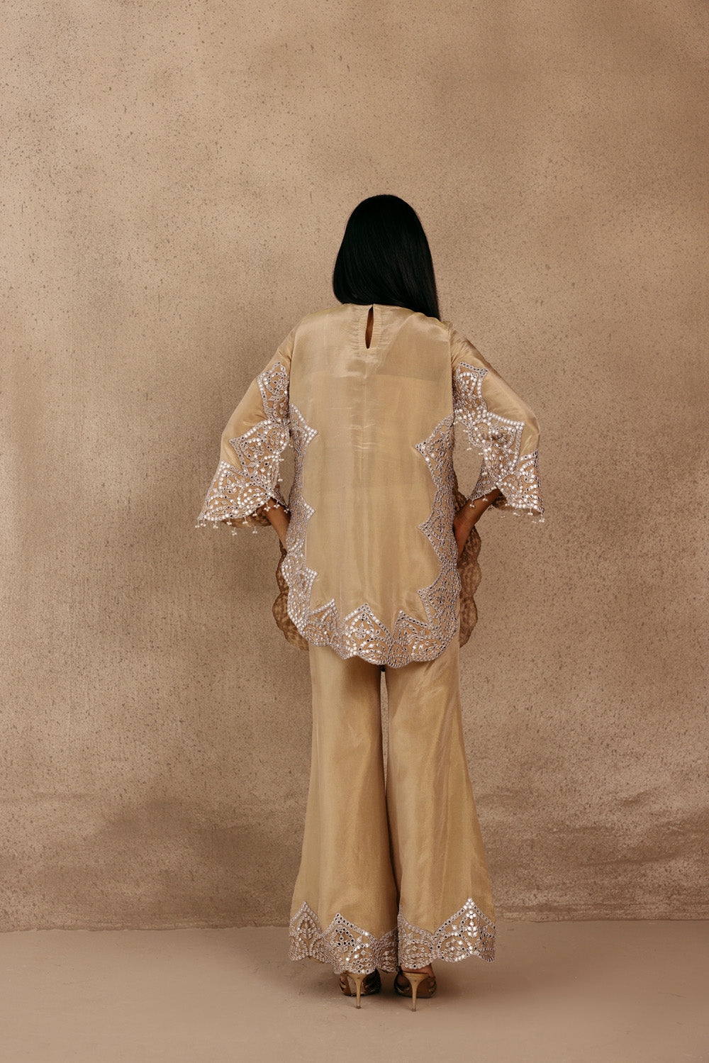 KURTA