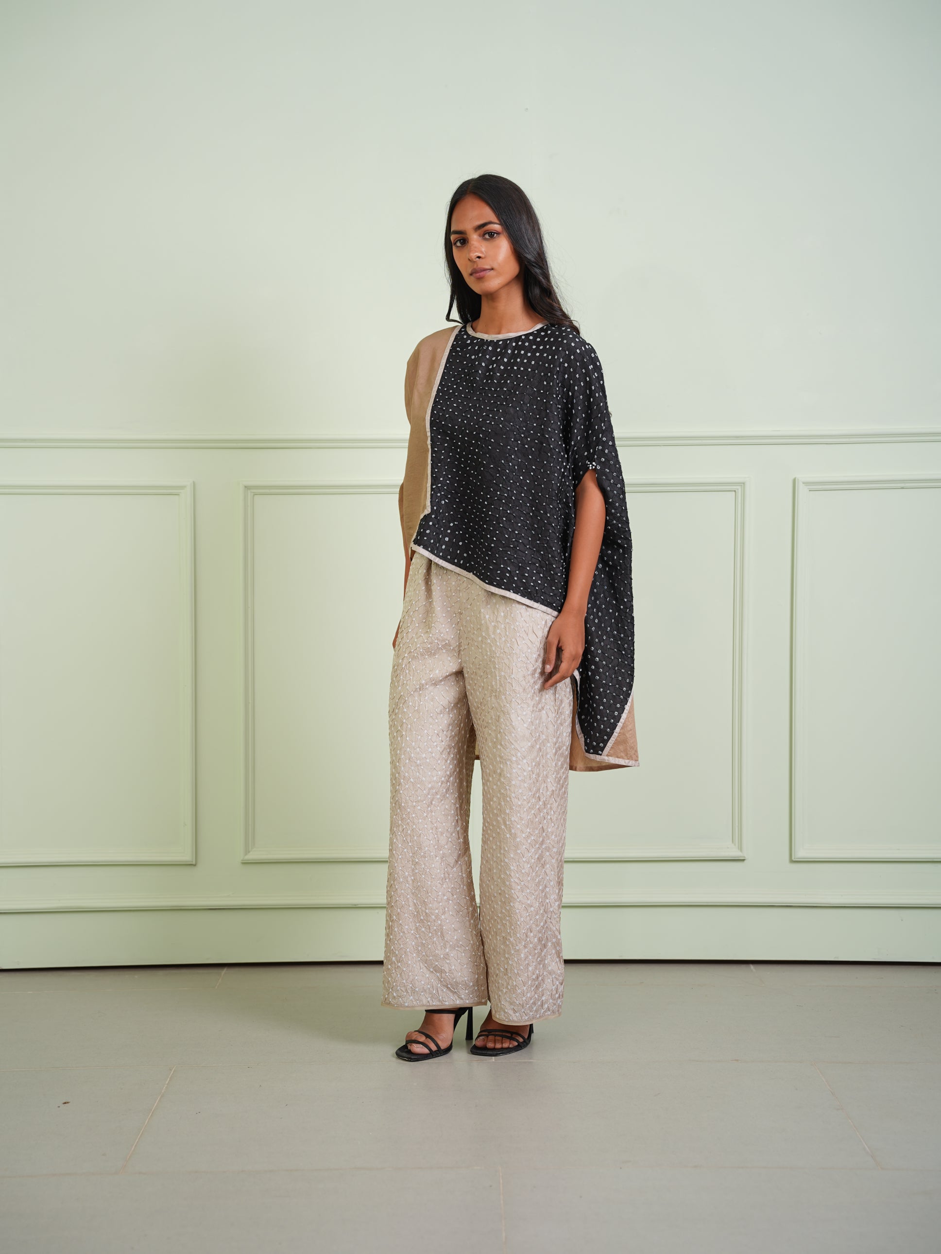 CRUSHED BANDHANI COLOR BLOCK ASYM CAPE TOP