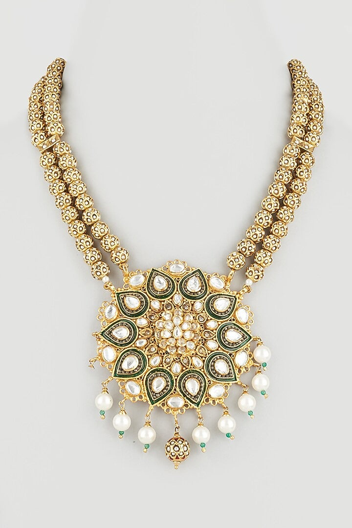 Kundan Floral Pendant Necklace