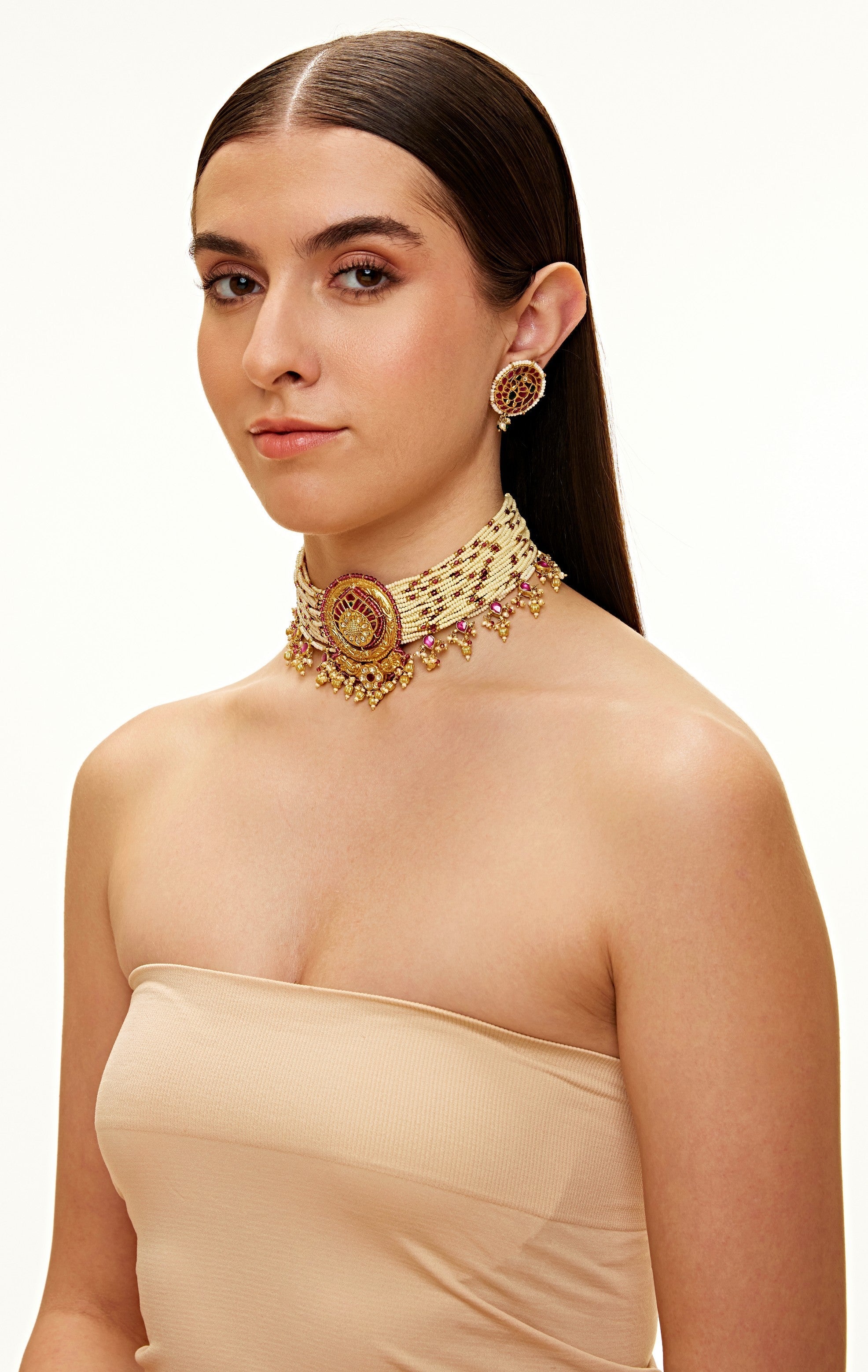 Hiranya mayur choker set