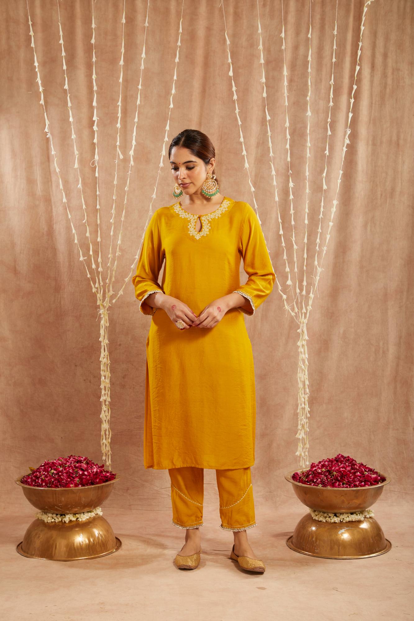 Golden Dori Chanderi Kurta with Narrow Pants