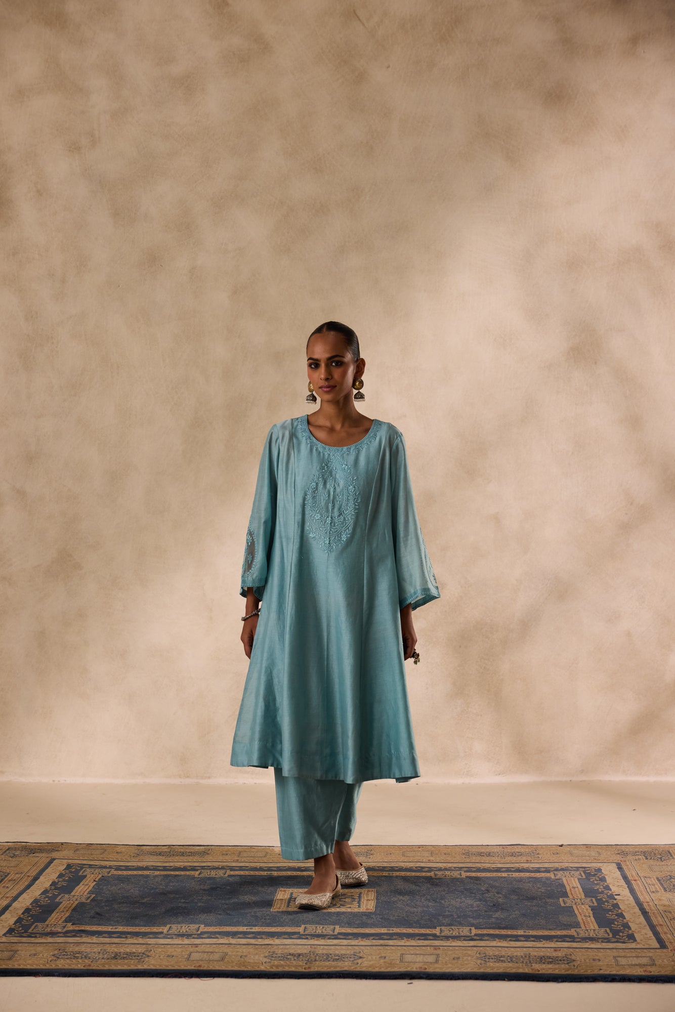 Sky blue chanderi floral resham embroidered kurta paired with pant & organza dupatta