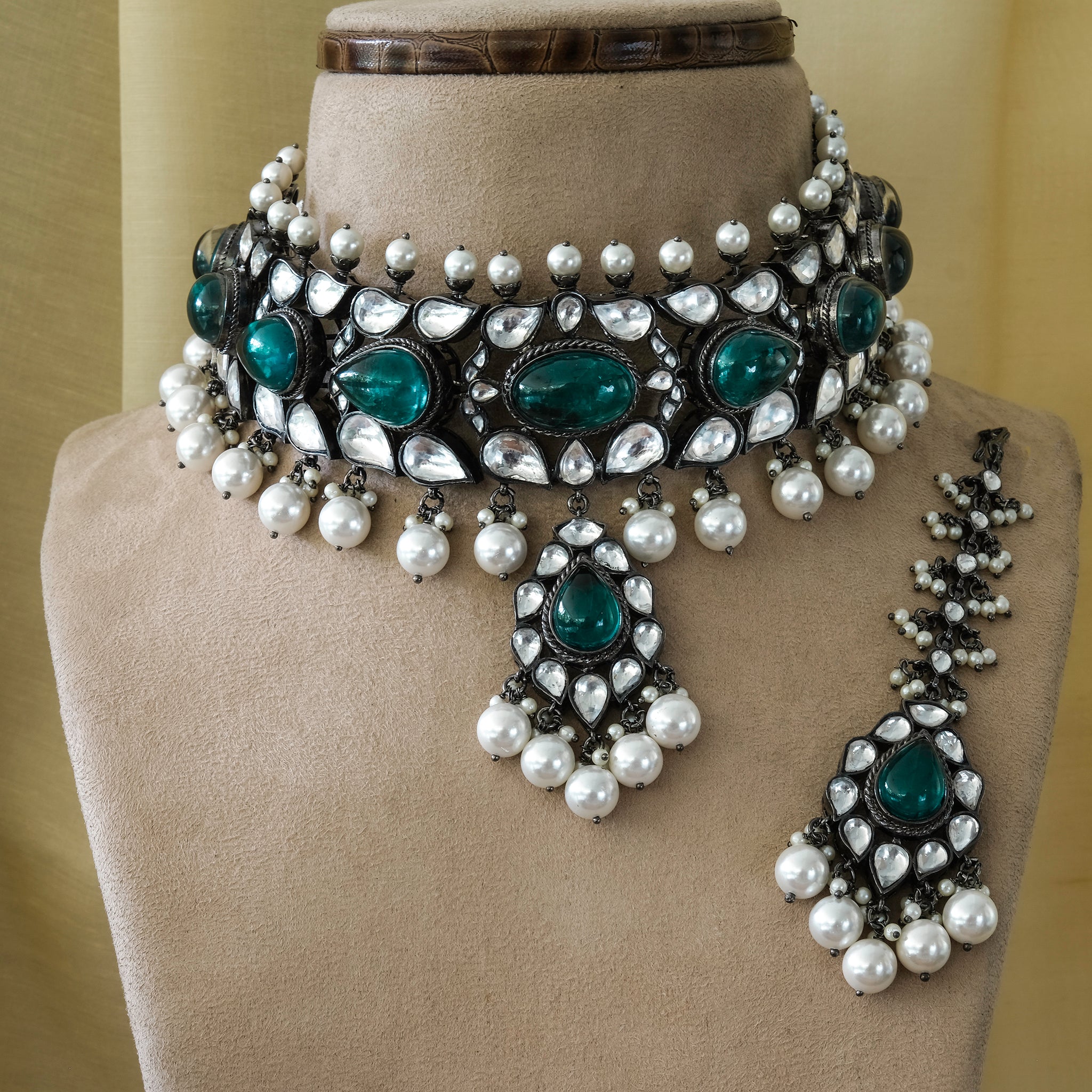 NECKLACE SET