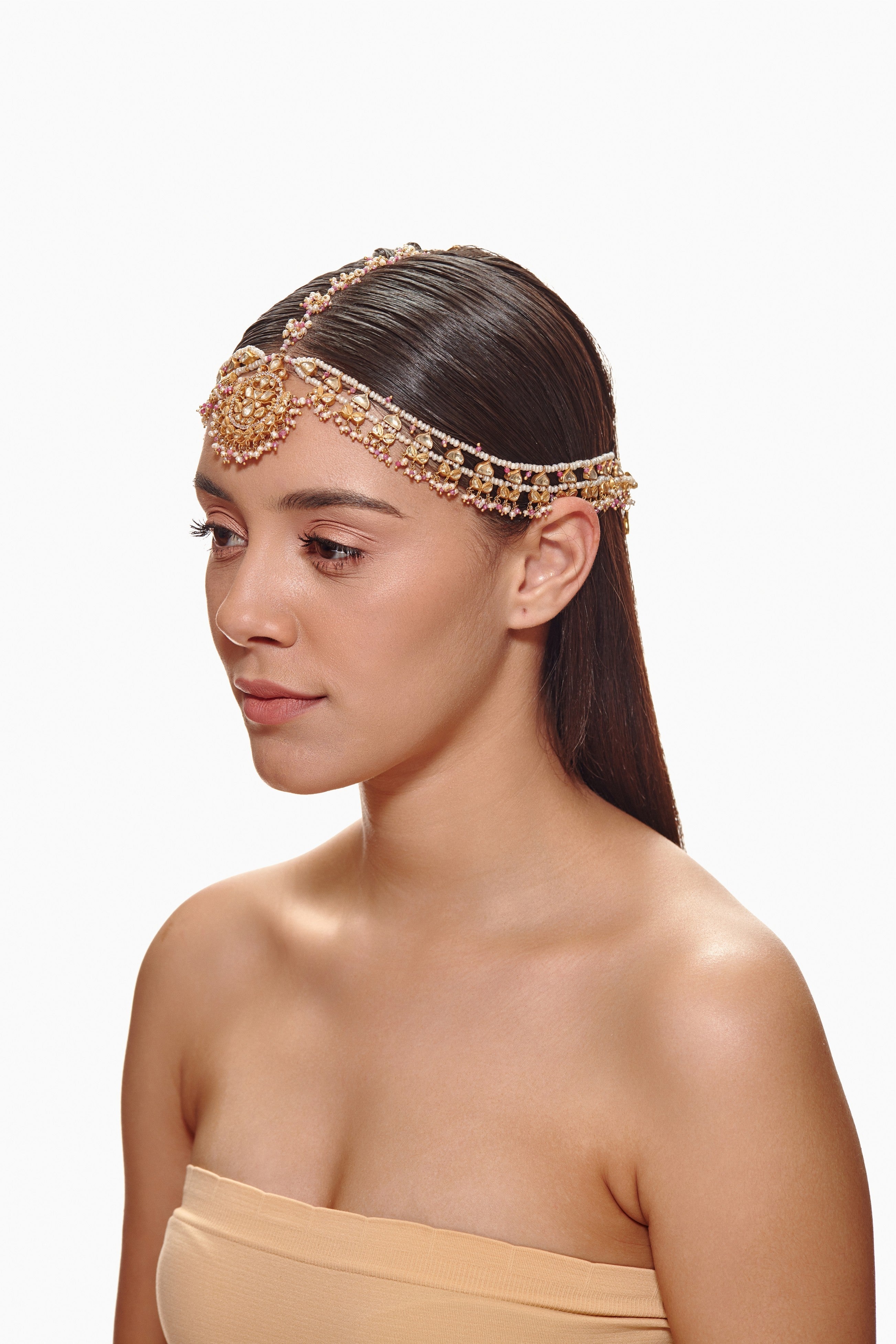 White and pink beaded Kundan Mathapatti