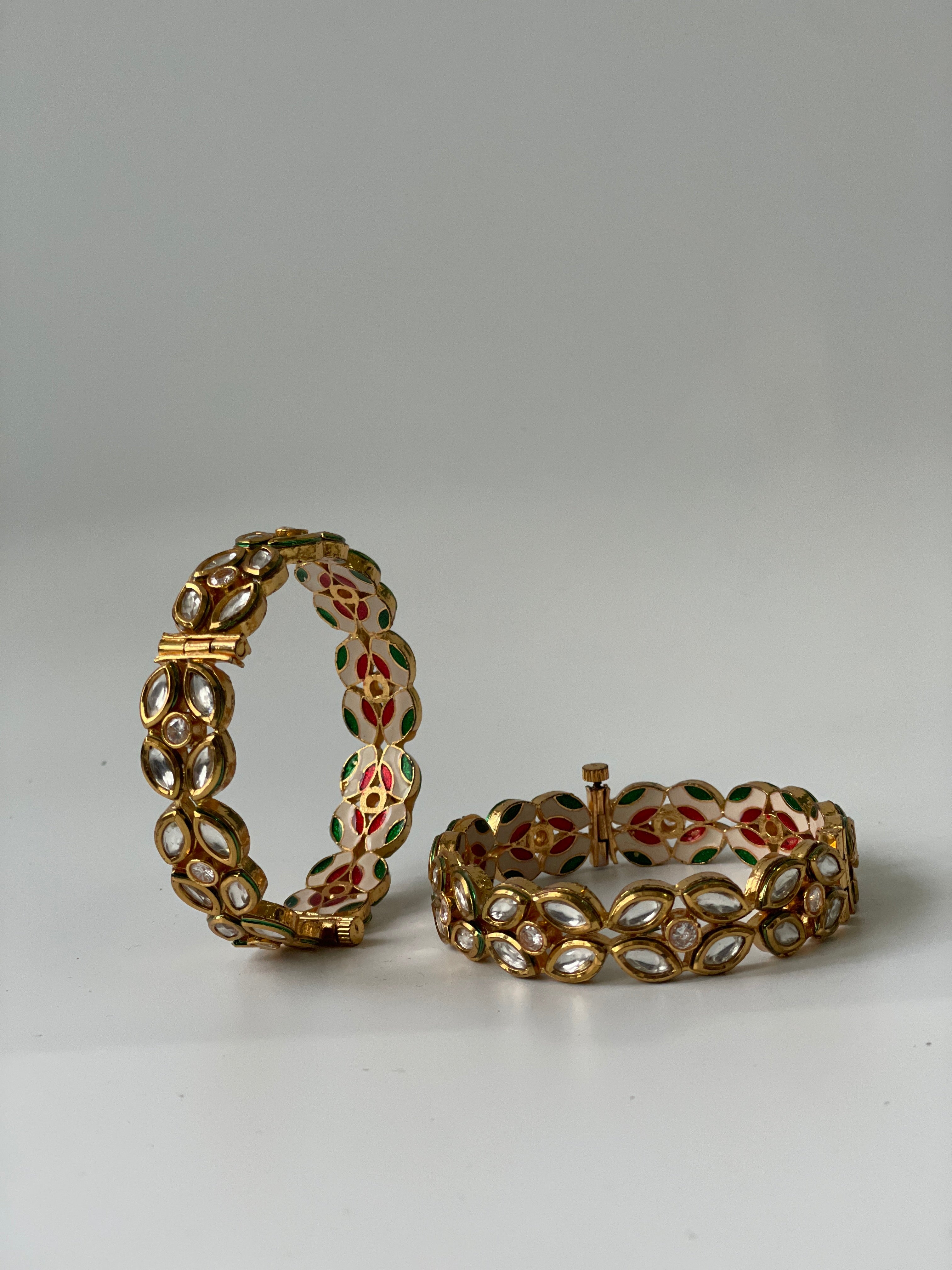 BANGLES