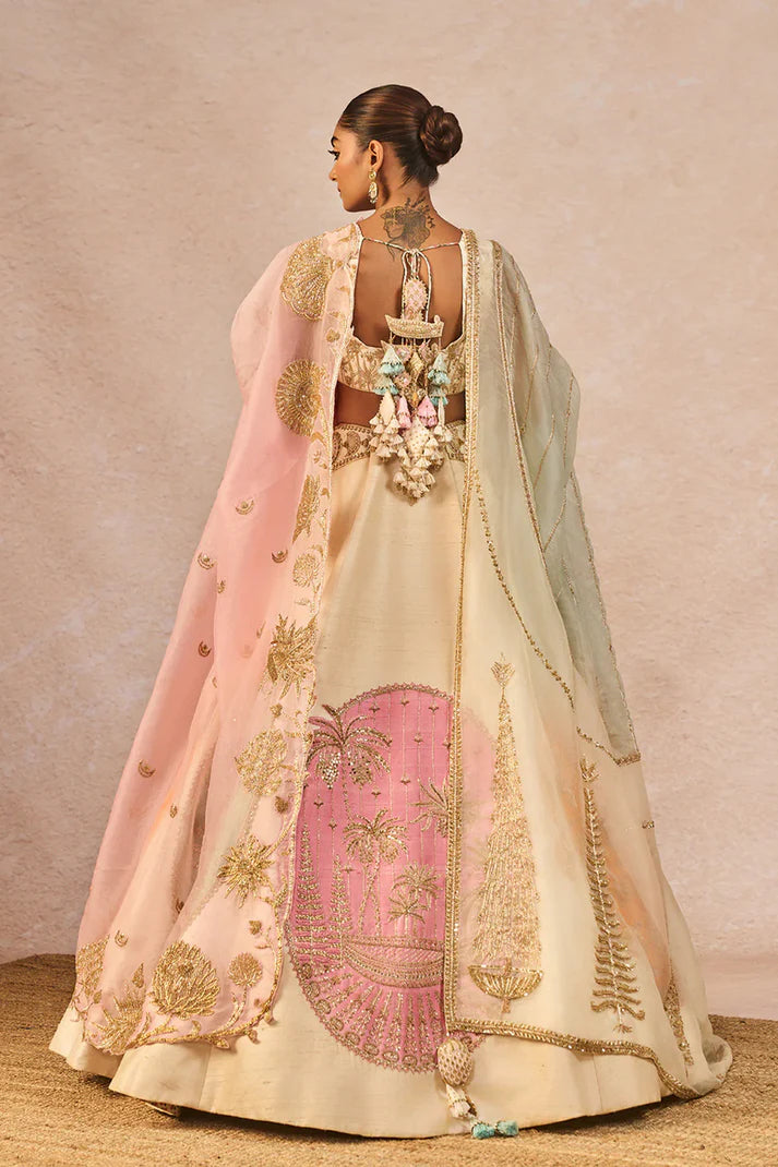 āMAHEK TI HUI CHANDNIā LEHENGA 1