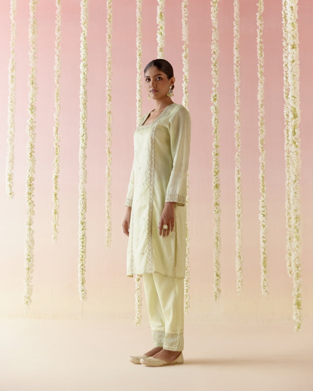 Lotus Green Tissue Kurta with
Narrow Pants & Dupatta - Set of 3