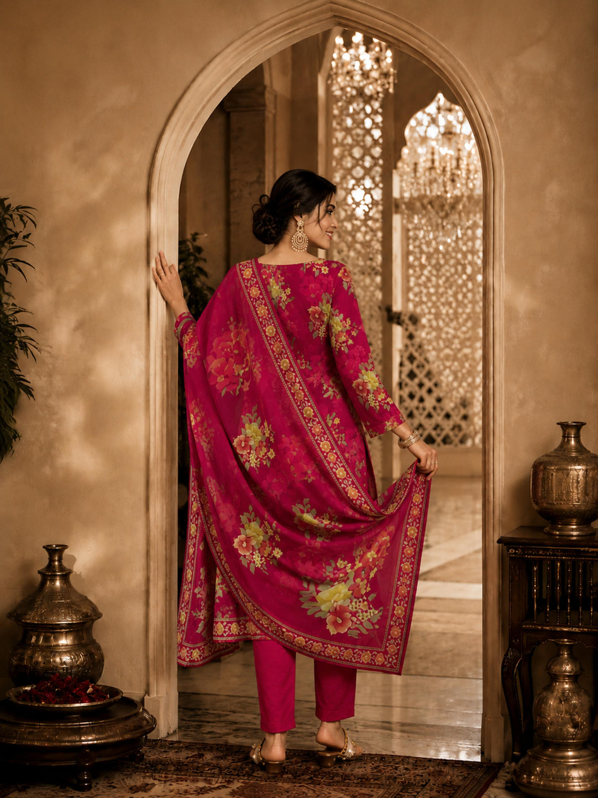 Women's Silk Beaige Kurta Set 2