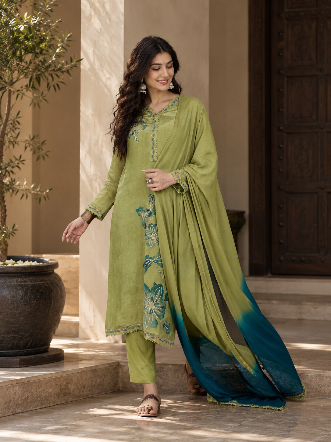 Women Green Silk Crepe Embroidery Kurta Set