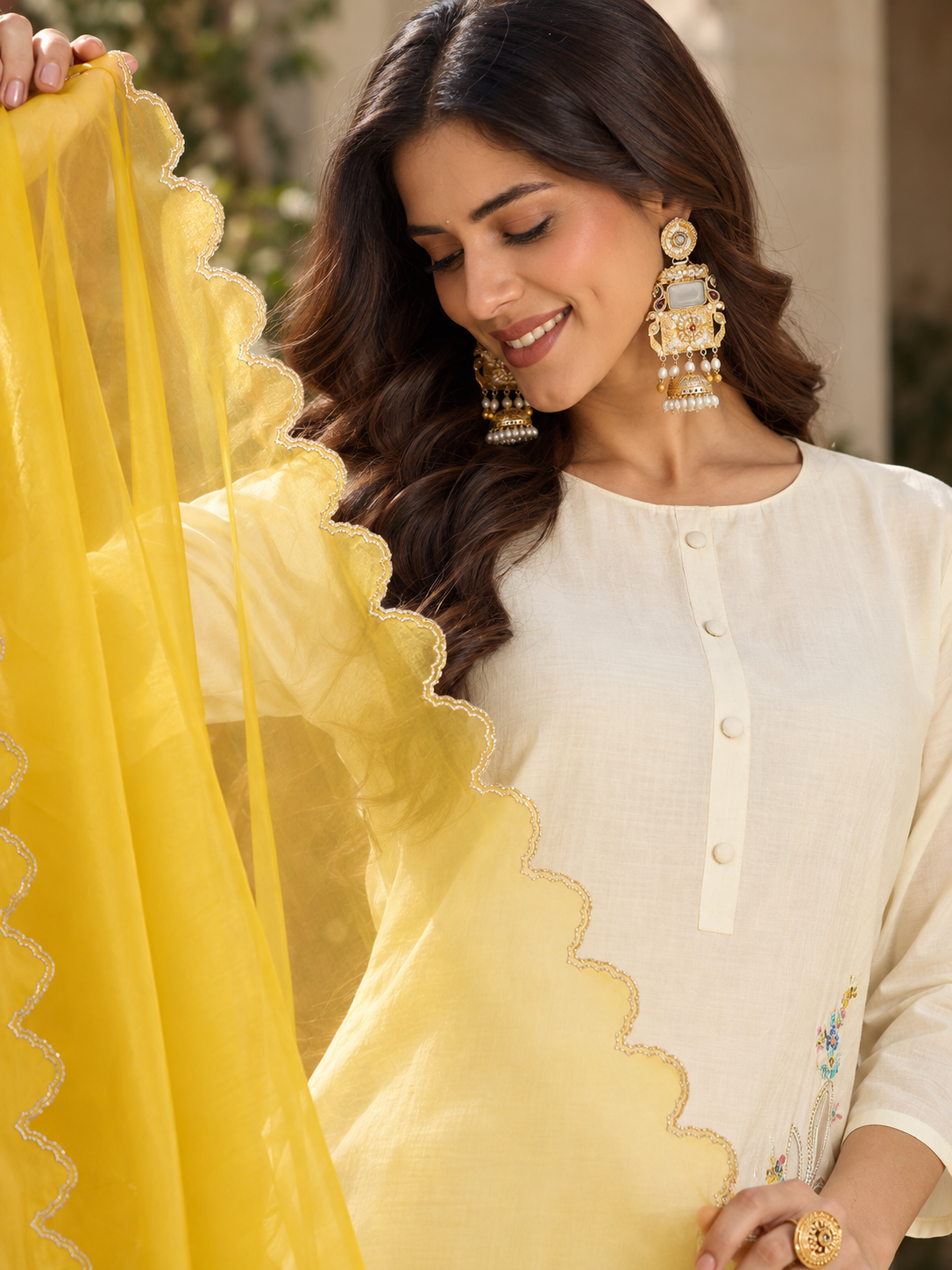 Women White Roman Silk Embroidery Kurta Set