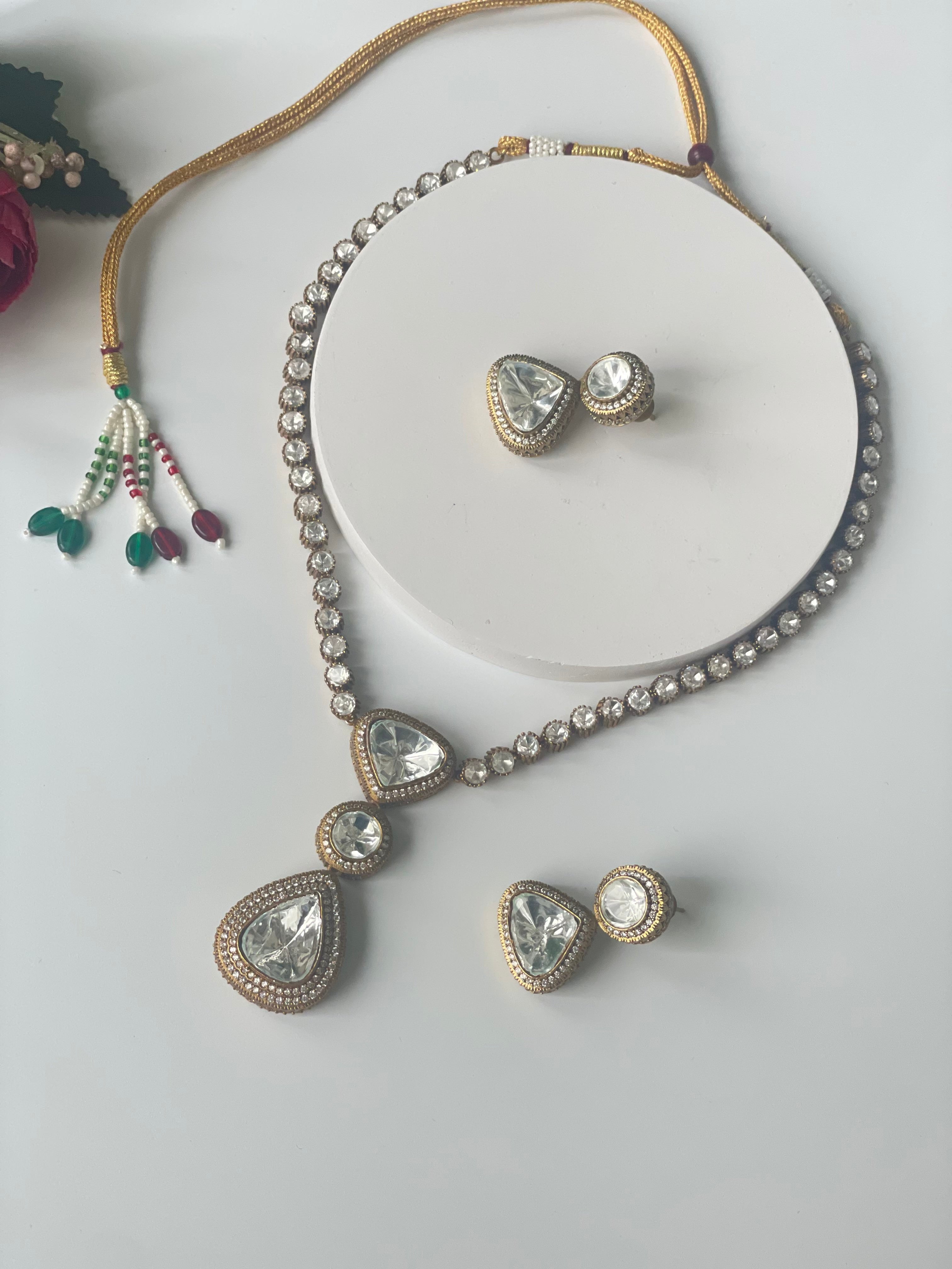 NECKLACE SET