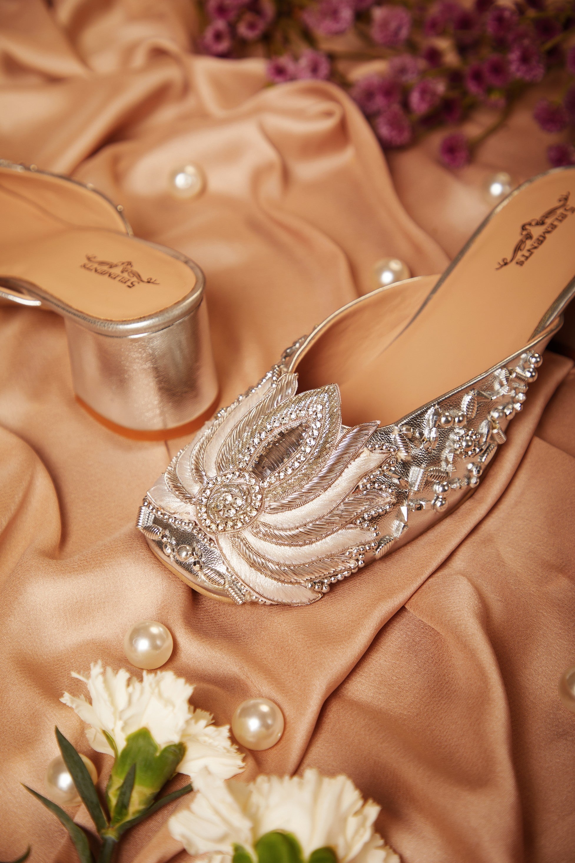 Silver lotus -mule heel