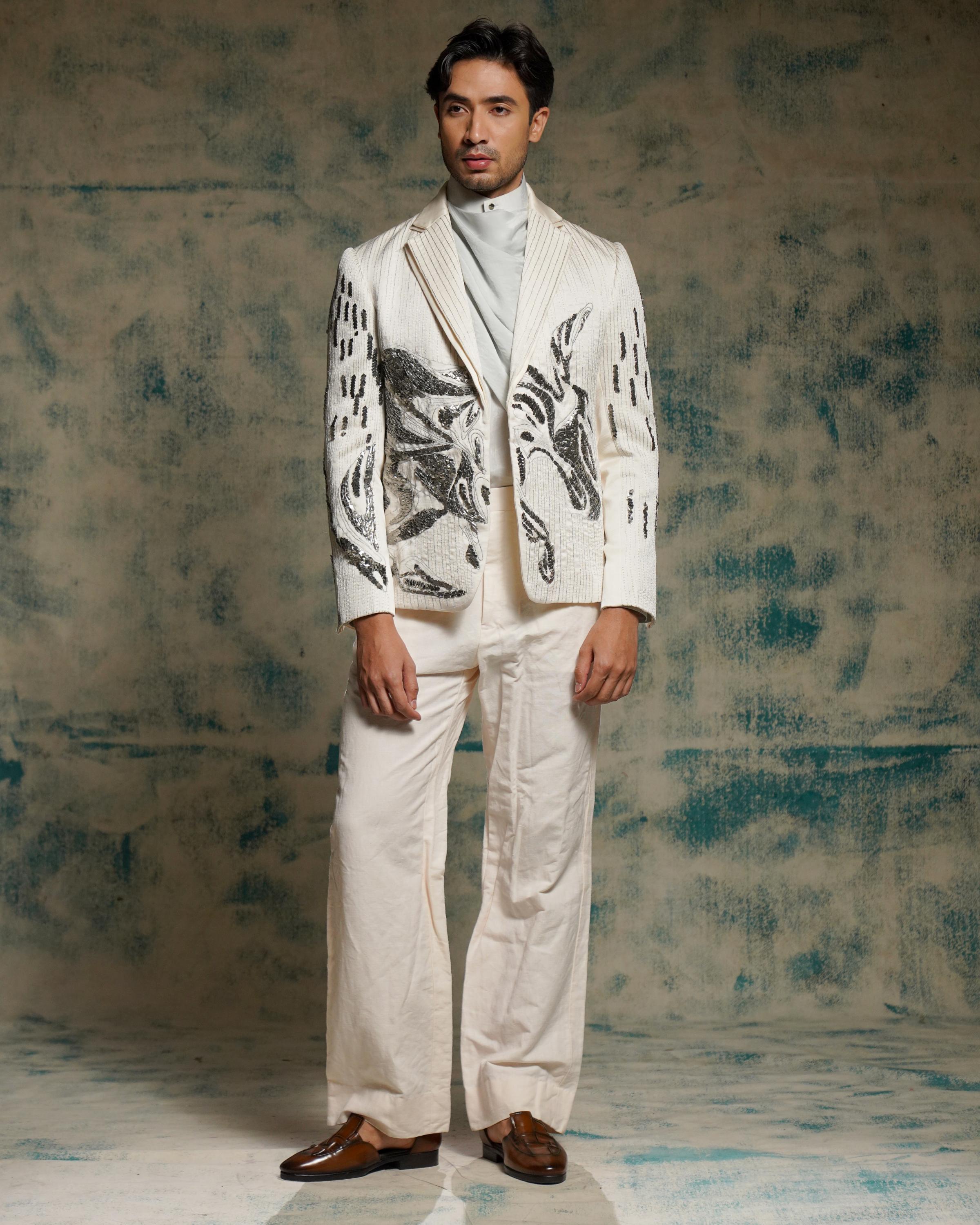 Tusk Nandi embriodered blazer set