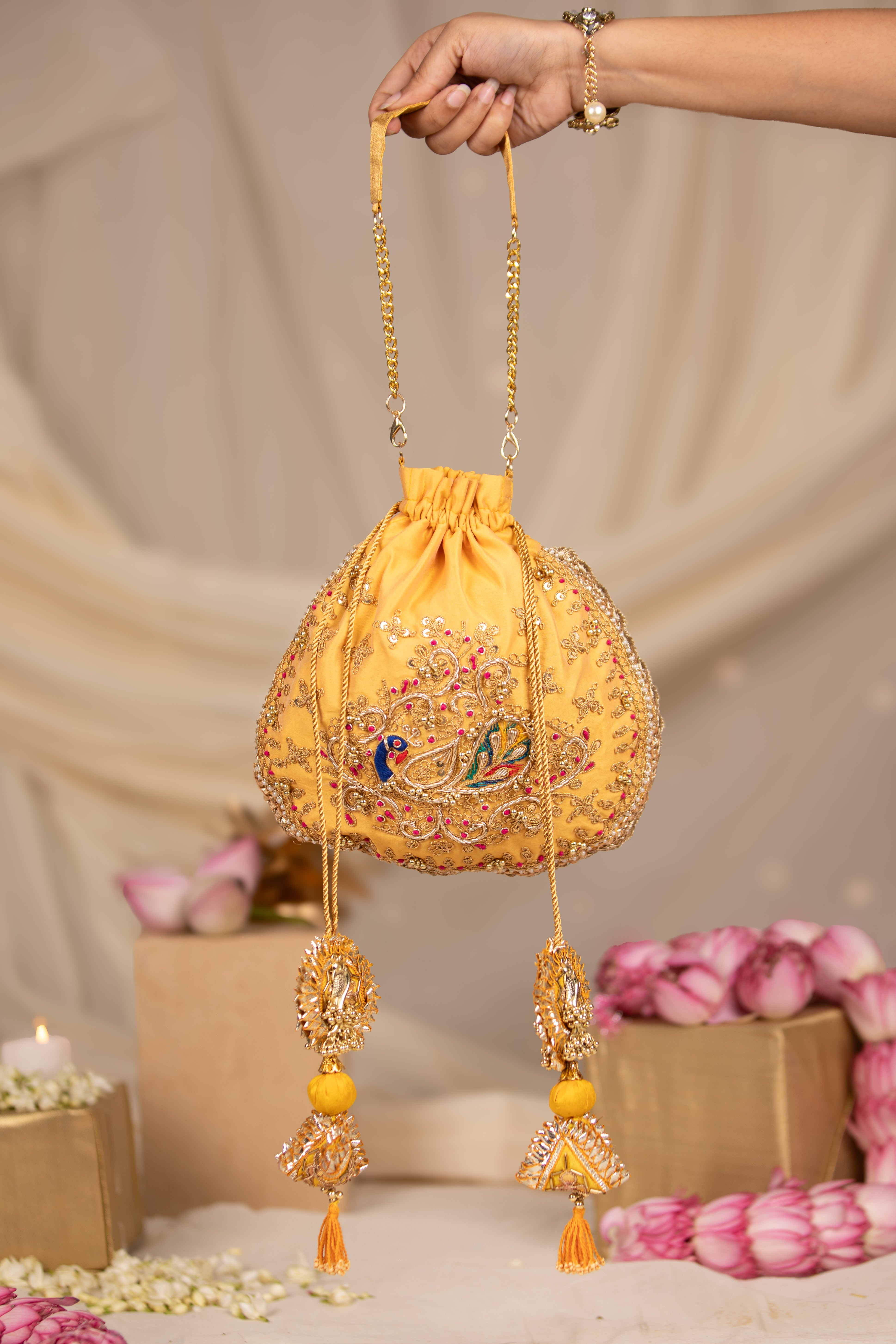 Ruvika Yellow Polti