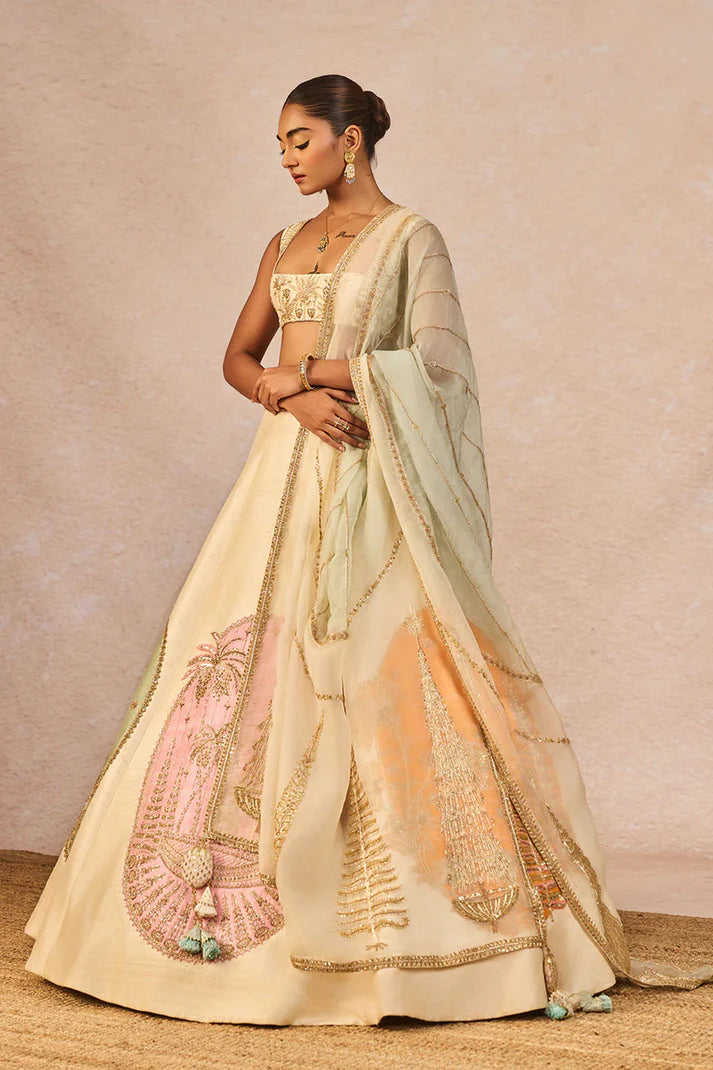 āMAHEK TI HUI CHANDNIā LEHENGA 1