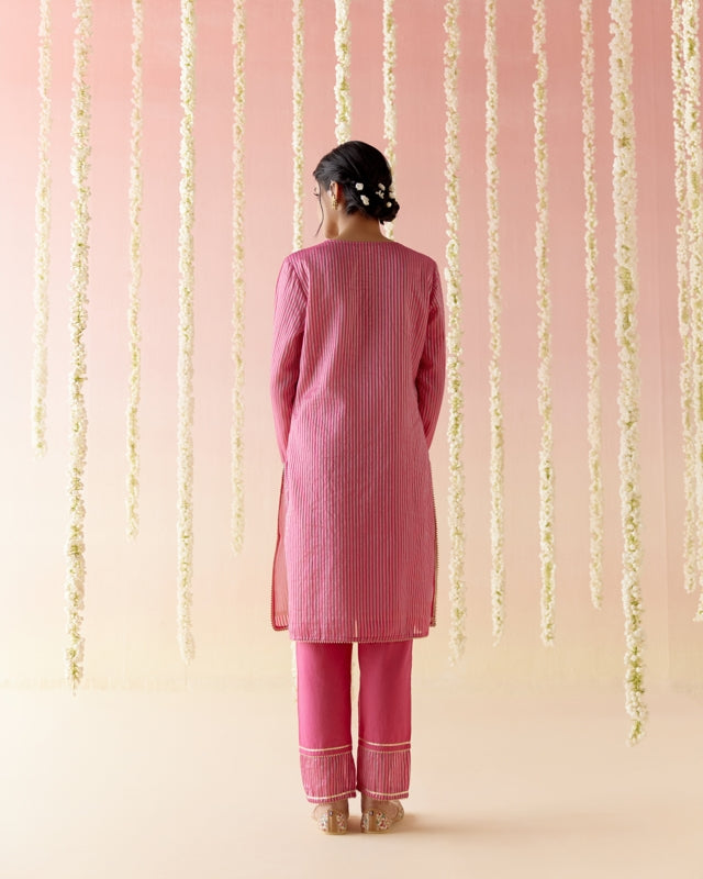 Fuchsia Rose Tissue Kurta with
Narrow Pants & Dupatta - Set of 3