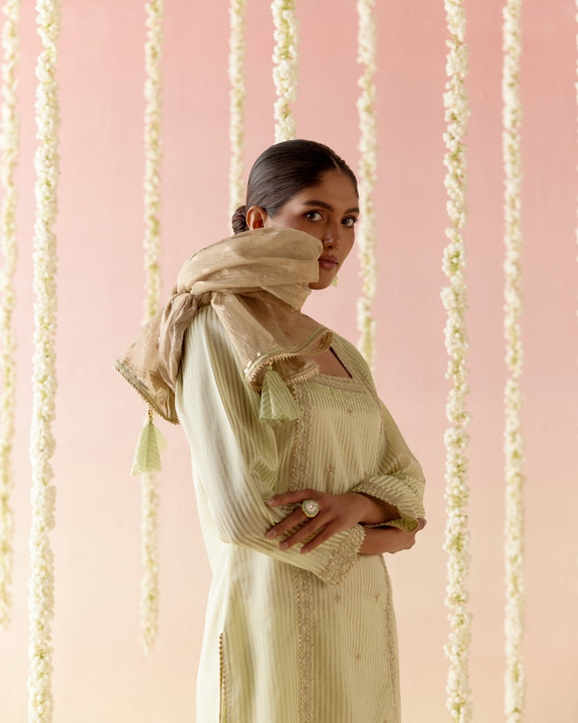 Lotus Green Tissue Kurta with
Narrow Pants & Dupatta - Set of 3