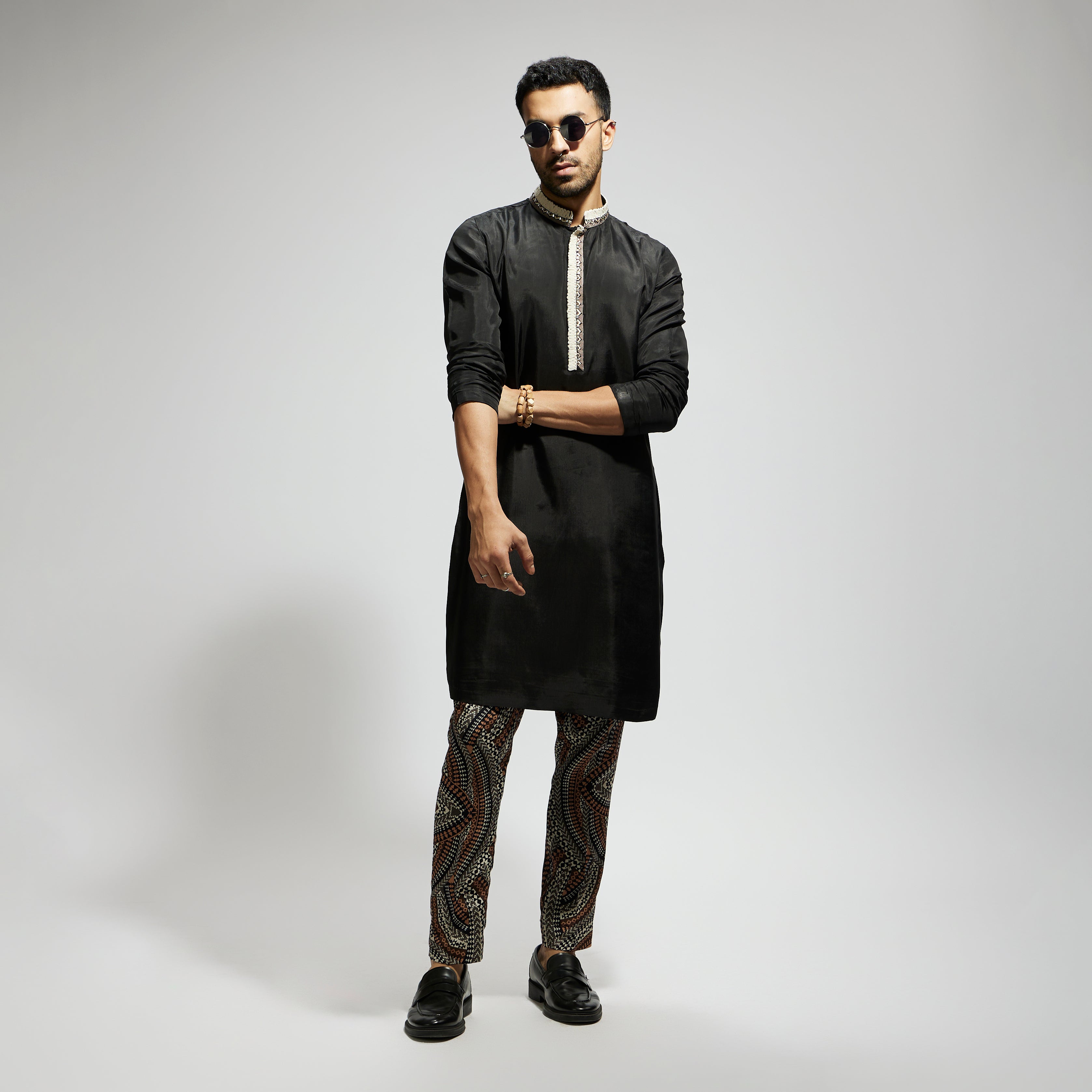 ZENTANGLE PRINT BUNDI PAIRED WITH BLACK EMBROIDERED KURTA PATTI AND PRINTED PANTS