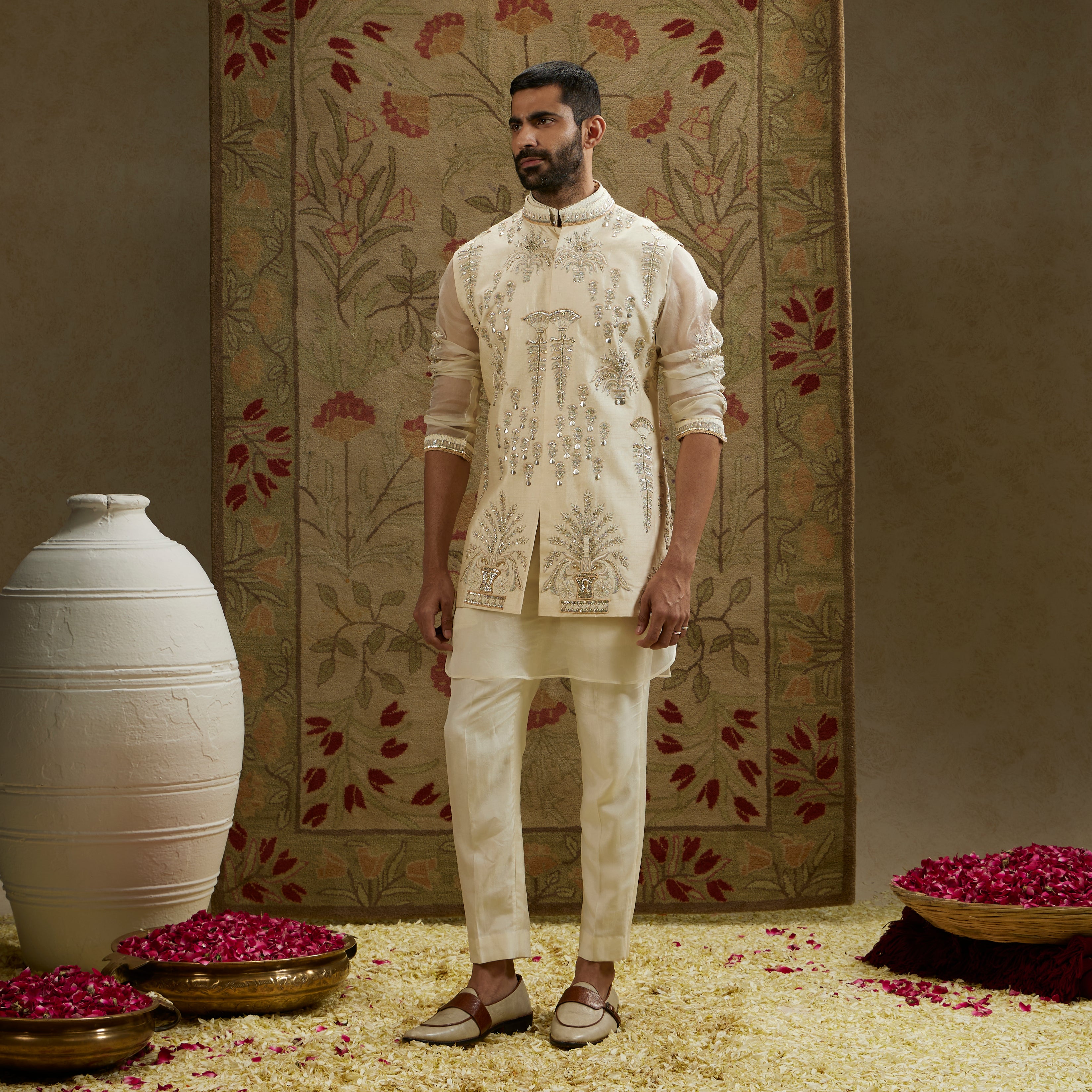 Magnolia Embellished Bundi