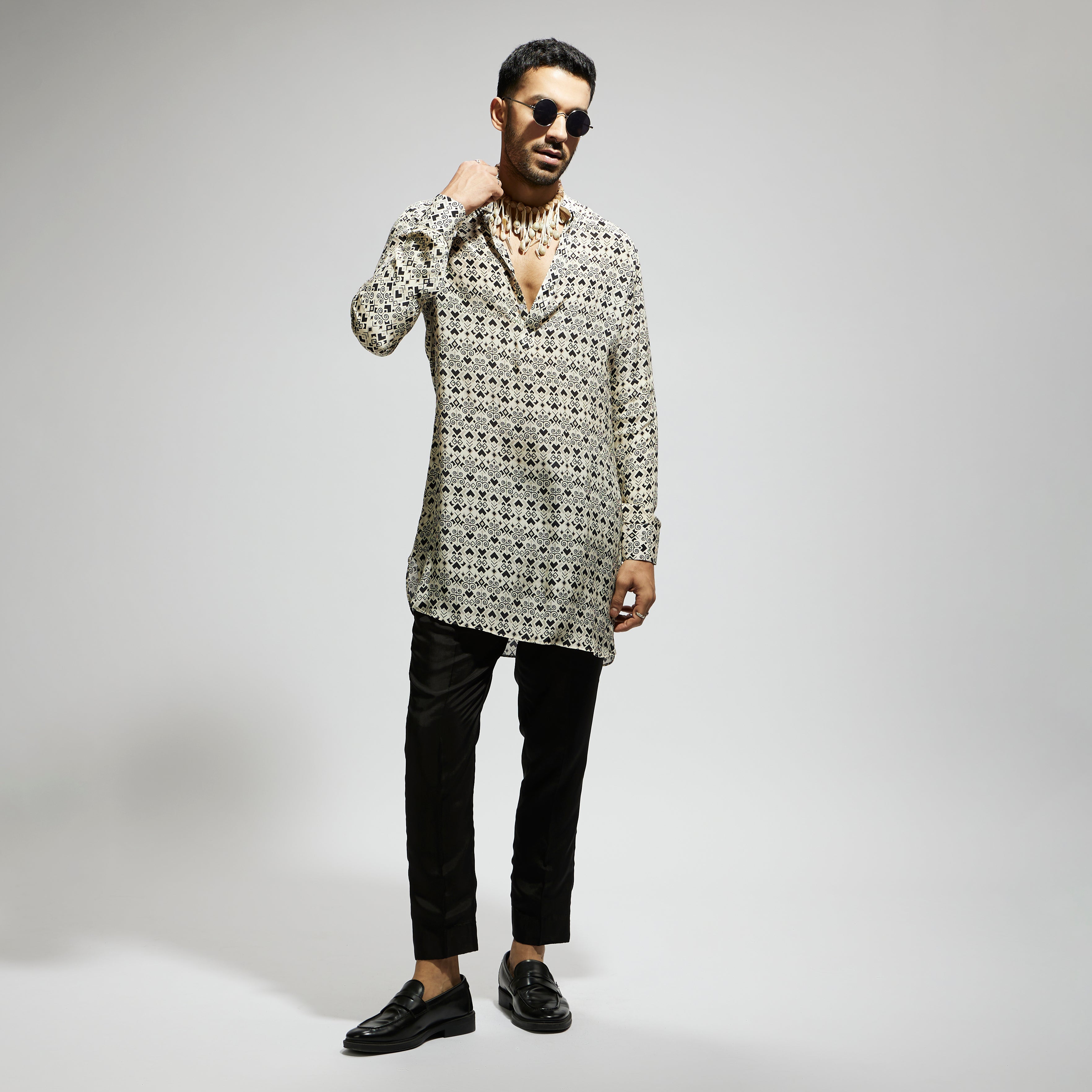 WHITE GEO PRINT ROLLED UP SLEEVES KURTA