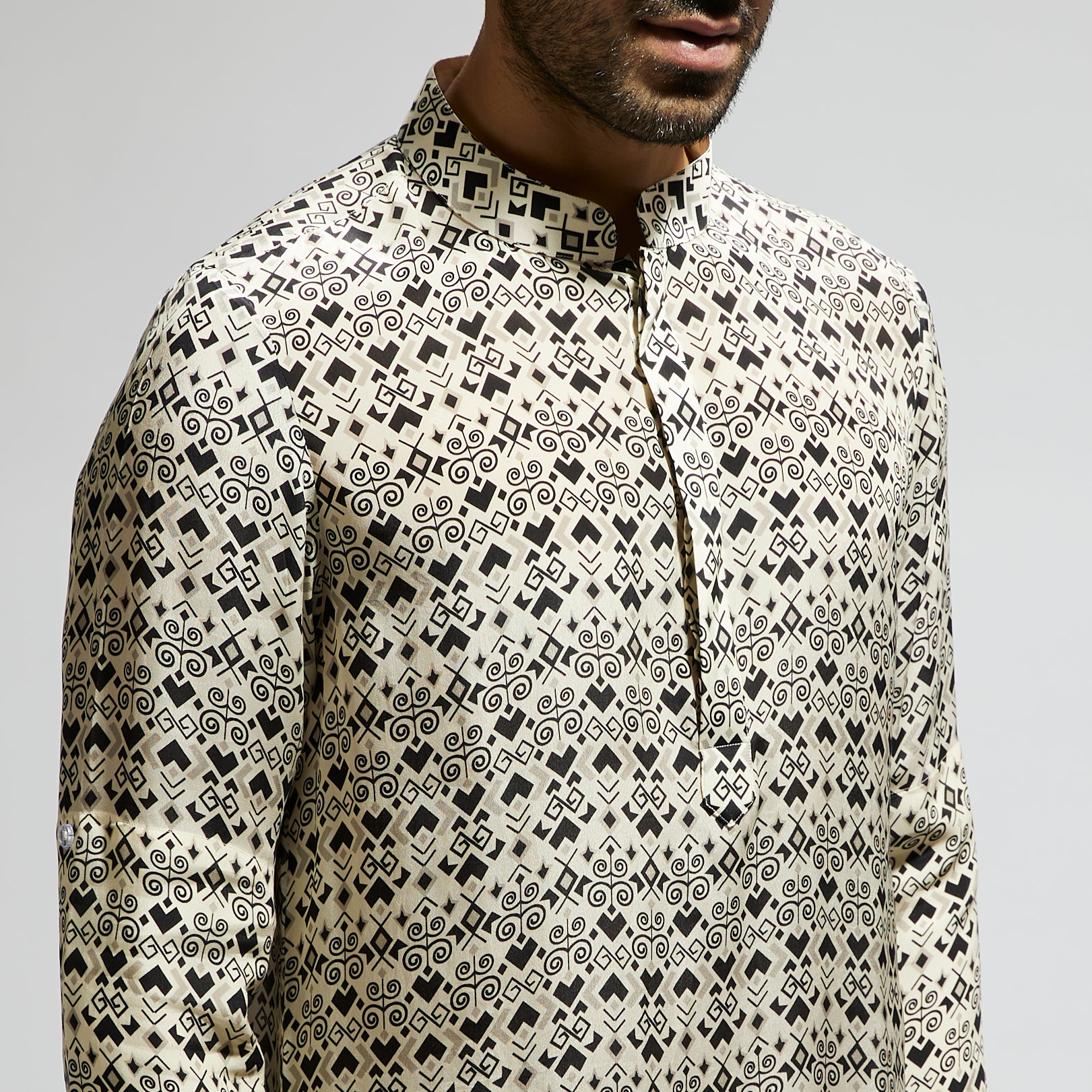 WHITE GEO PRINT ROLLED UP SLEEVES KURTA