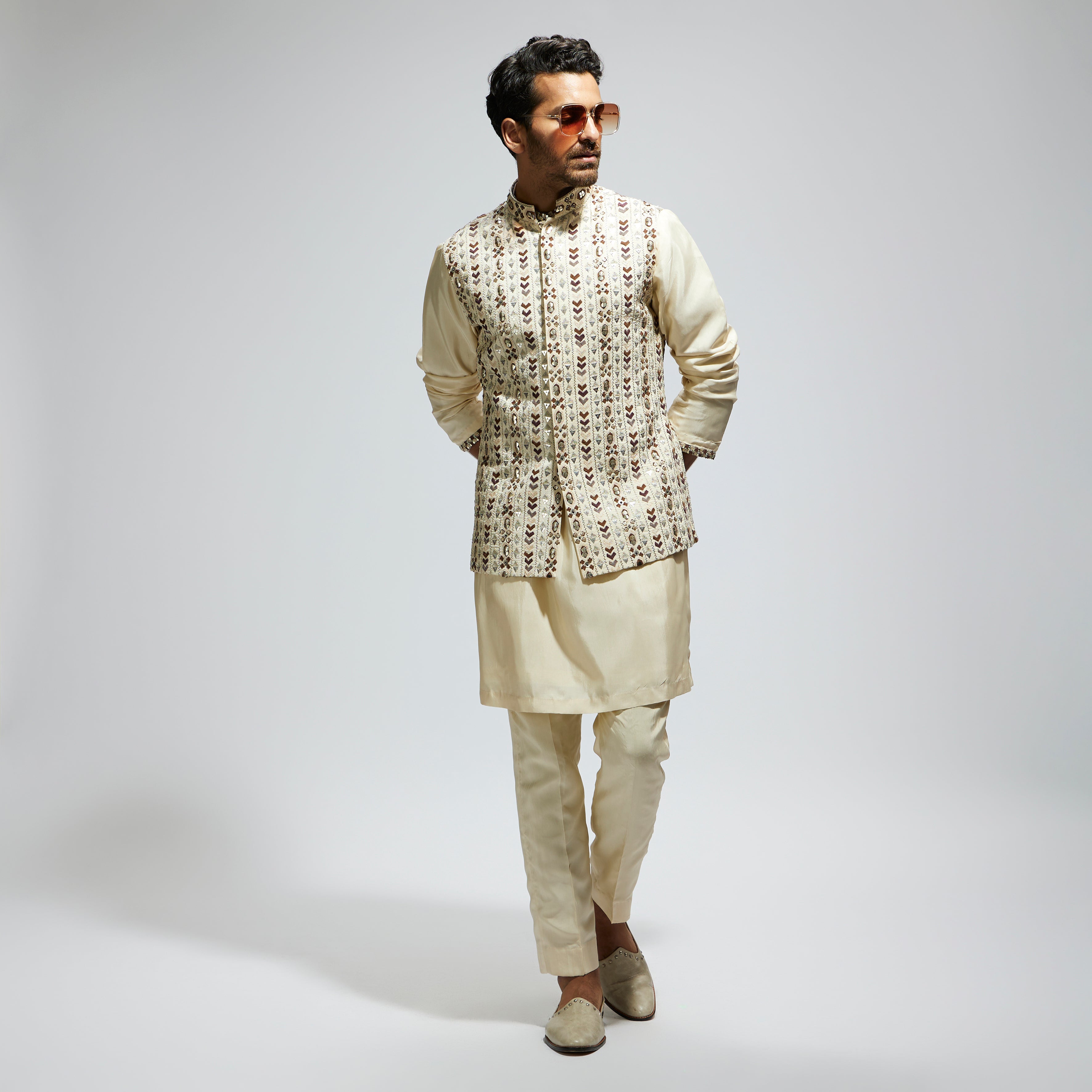 IVORY GEO EMBELLISHED BUNDI WITH KURTA AND PANTS