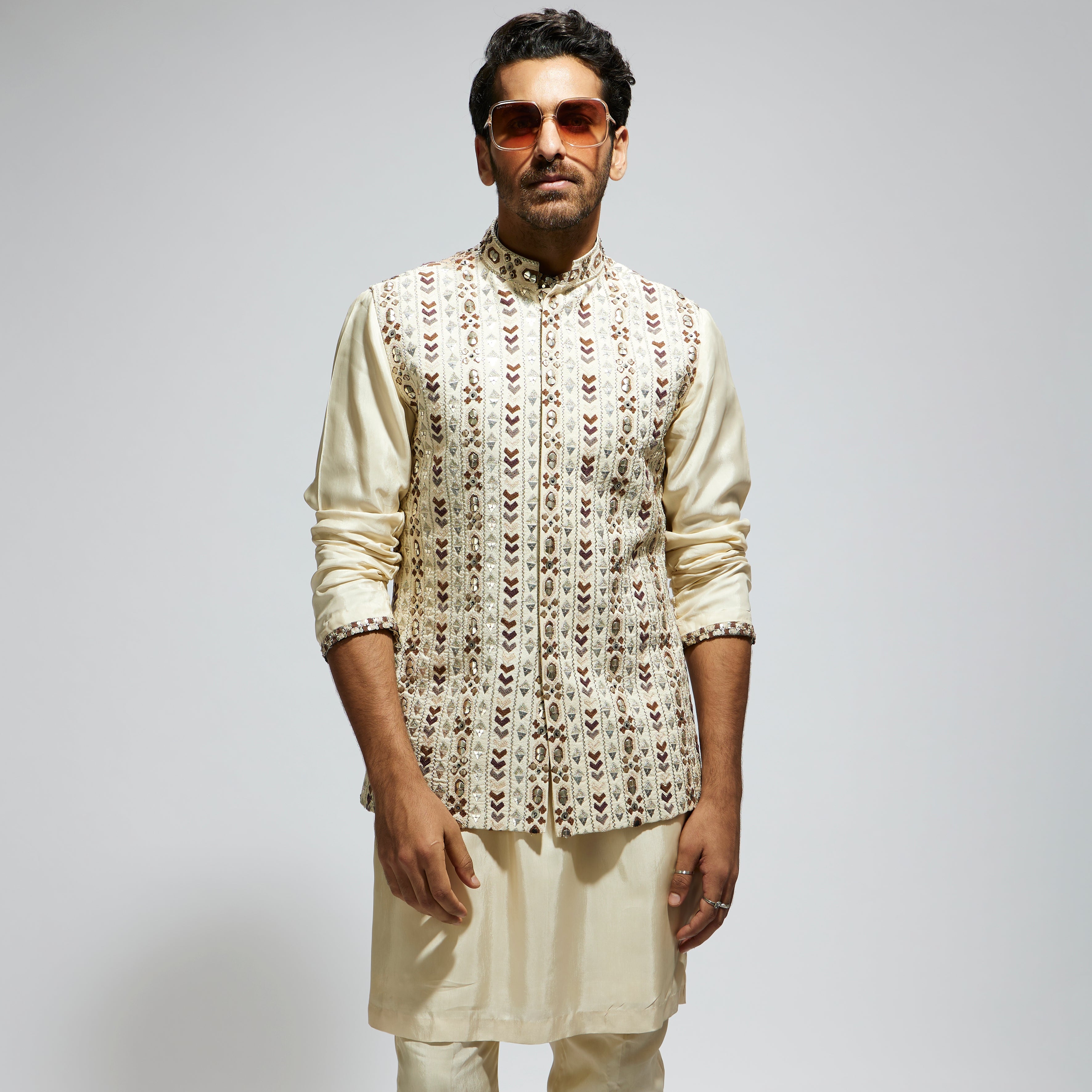 IVORY GEO EMBELLISHED BUNDI WITH KURTA AND PANTS