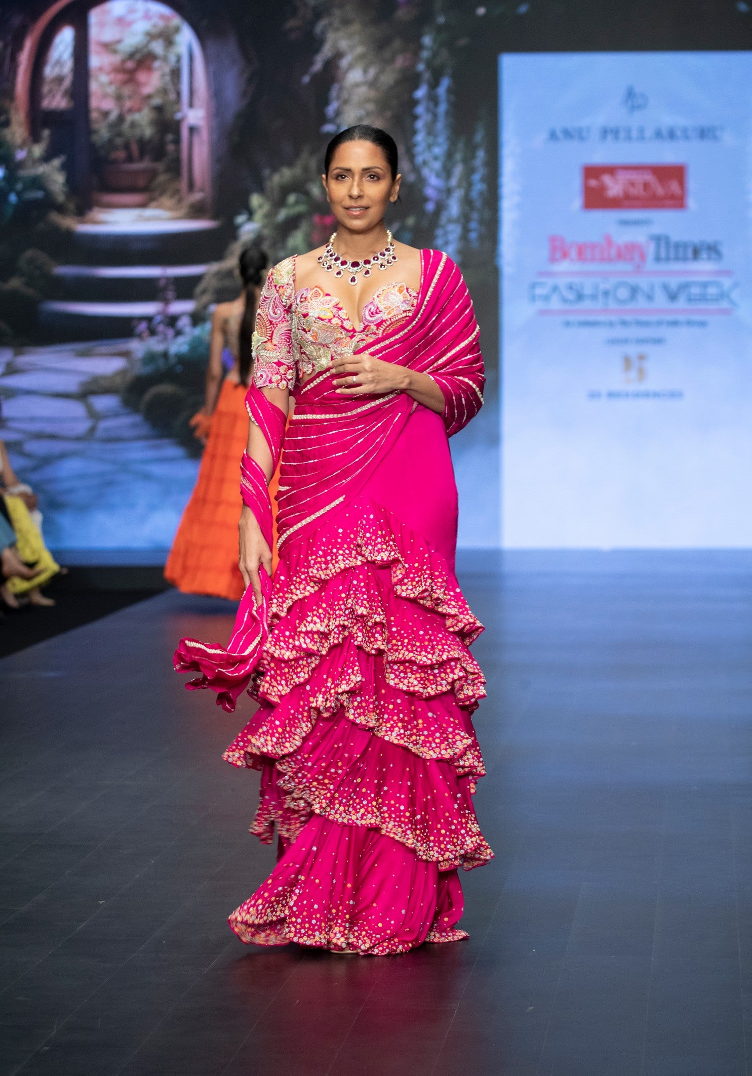 Tarani Pre-draped saree set