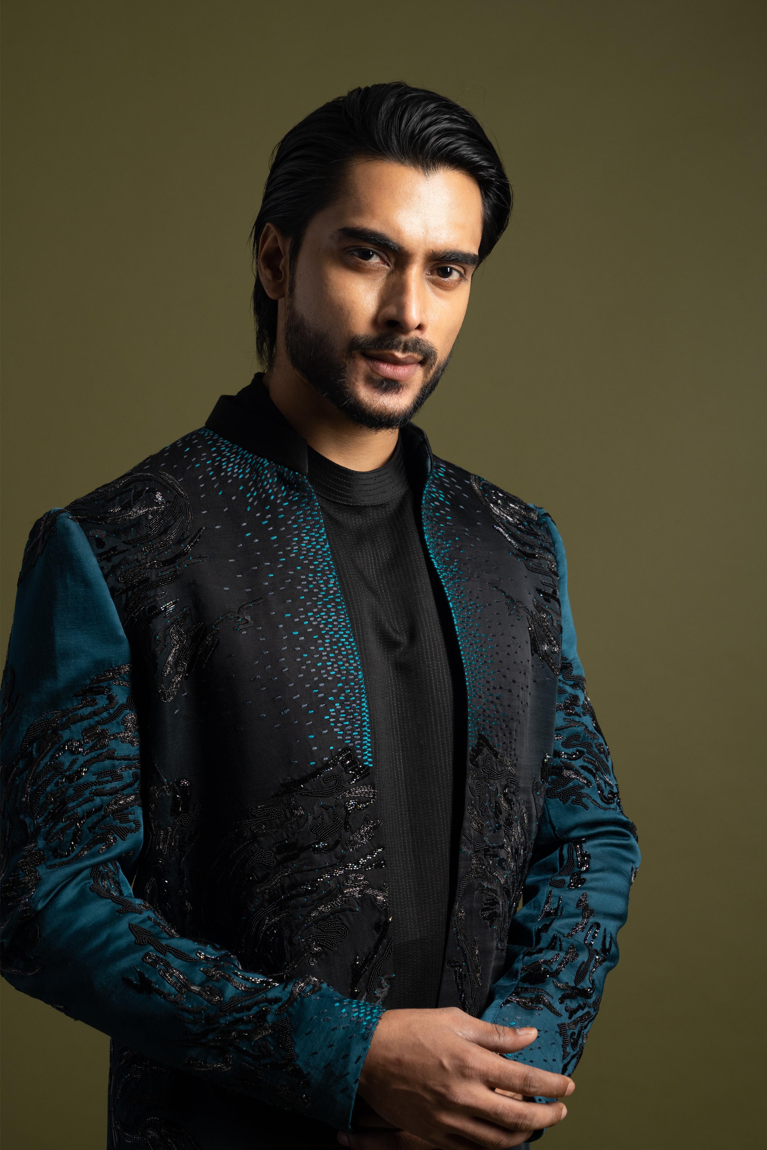 Abeer Signature Kurta Set