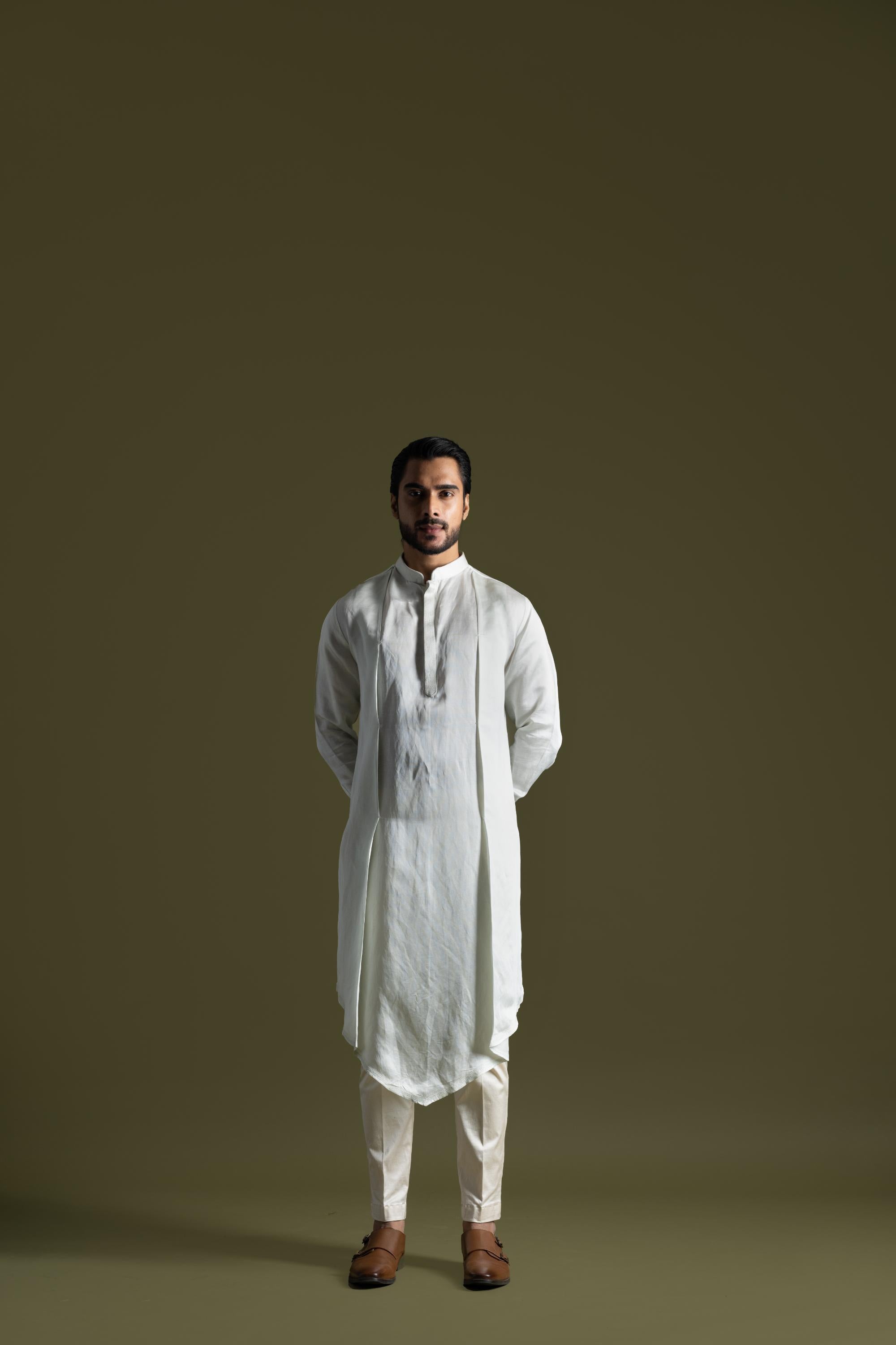 Kiran Elegant Kurta Ensemble