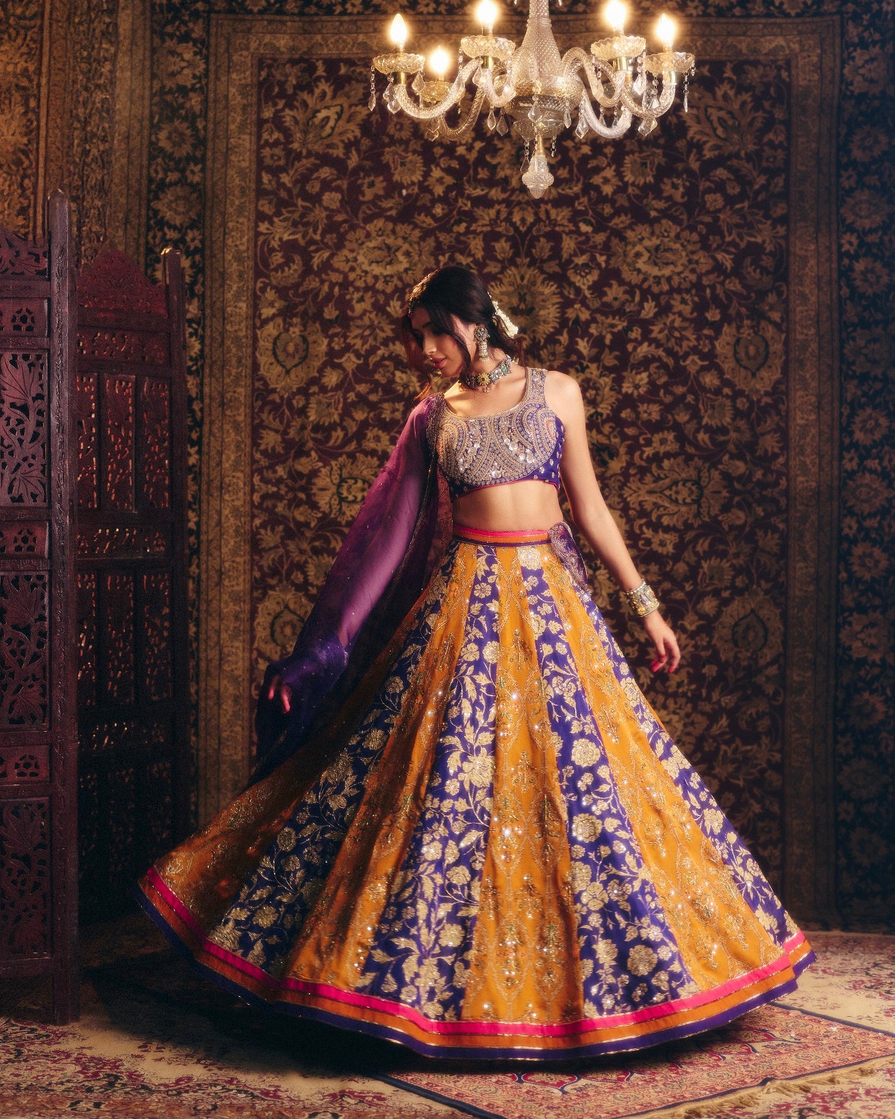 MENAKA LEHENGA